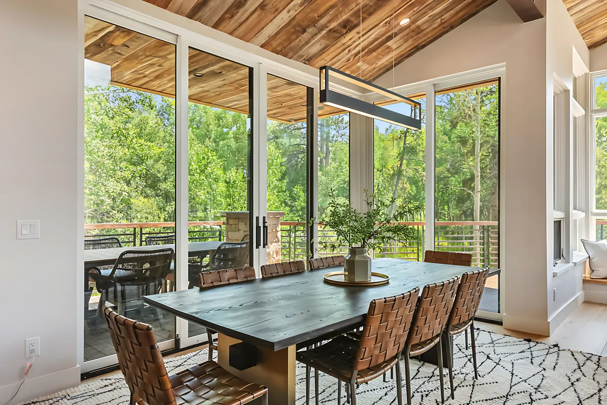 Wander Silverthorne Panorama