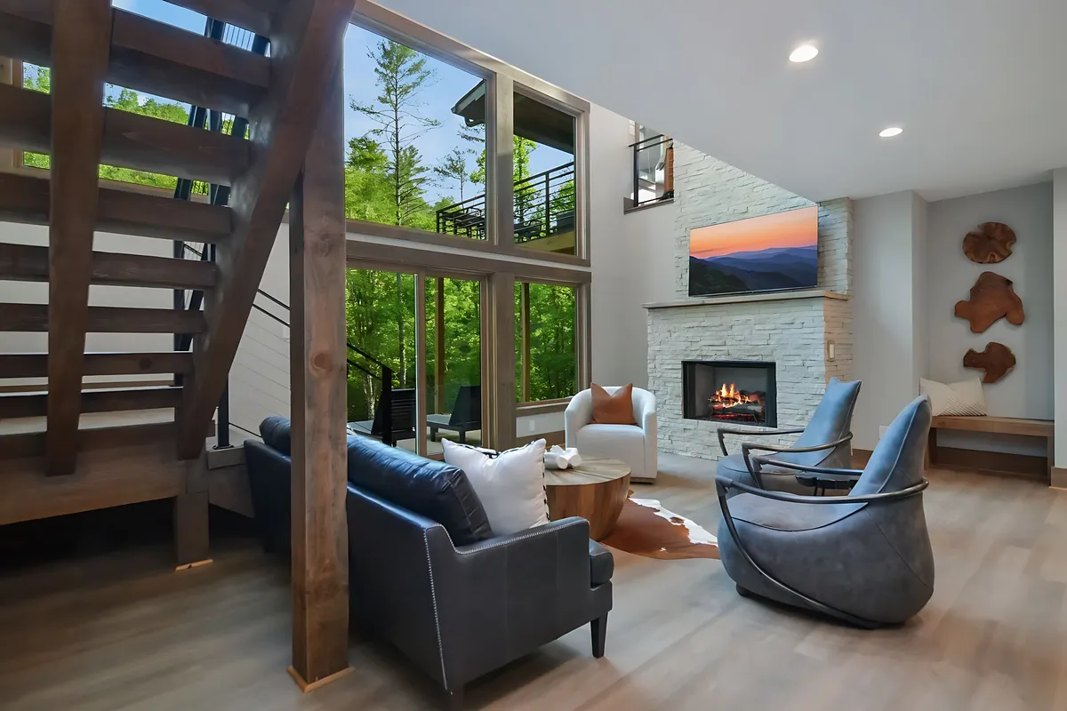 Wander Blue Ridge Creek