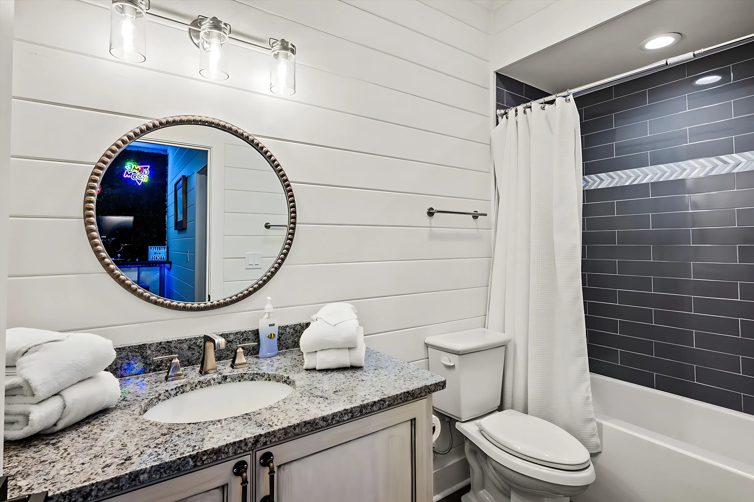 Wander Pigeon Forge Firefly #6