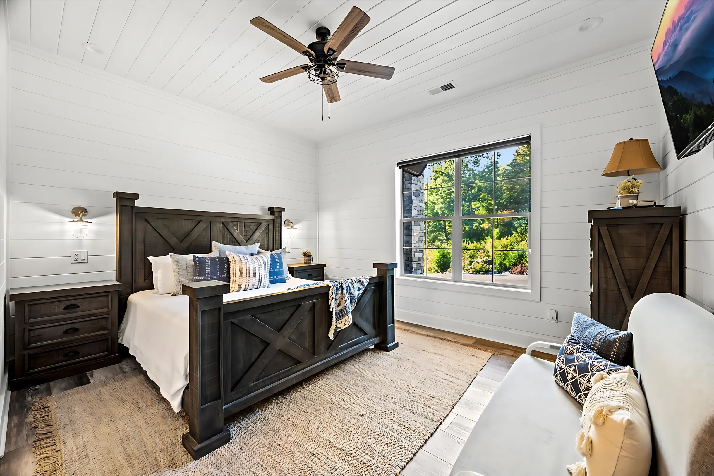 Wander Pigeon Forge Firefly #25