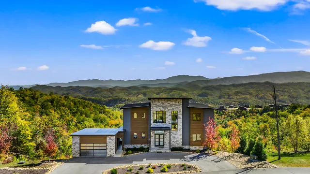 Wander Pigeon Forge Vista