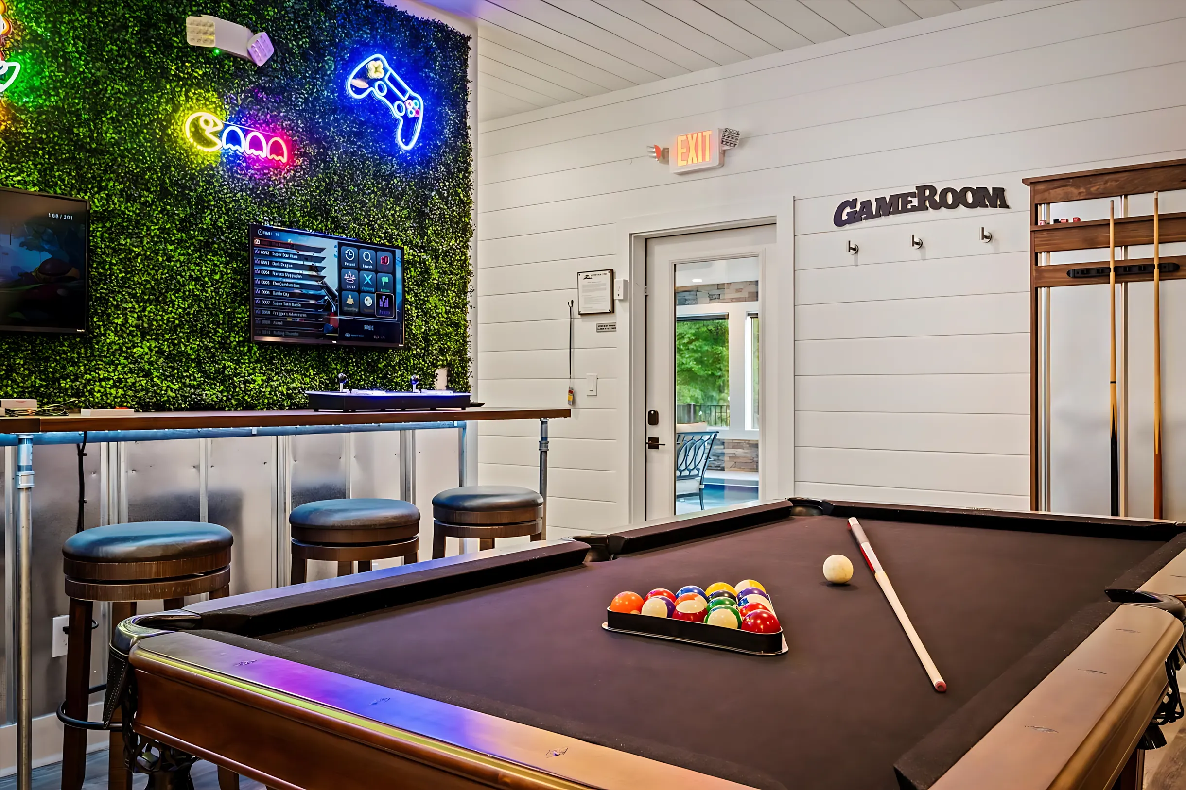 Wander Pigeon Forge Firefly #49