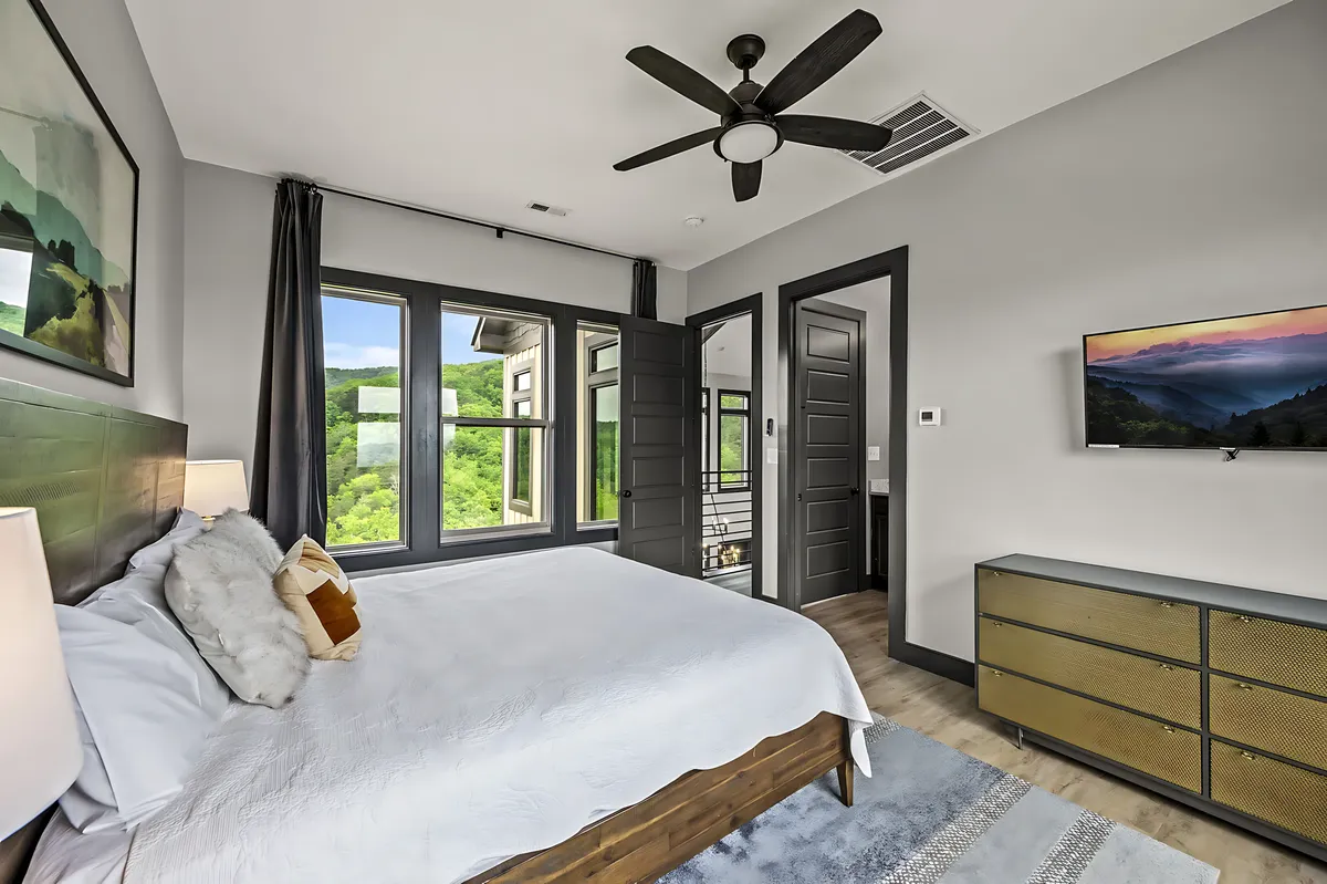 Bedroom 4 image
