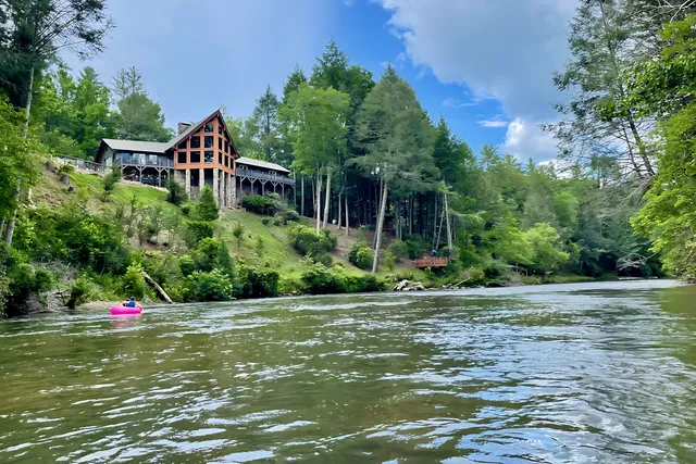 Wander Blue Ridge Riverside