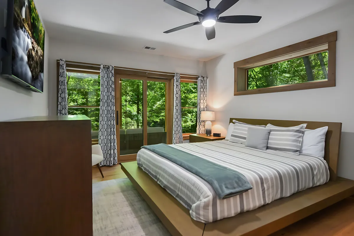 Bedroom 3 image