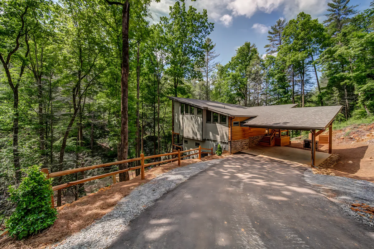 Wander Blue Ridge Cascade