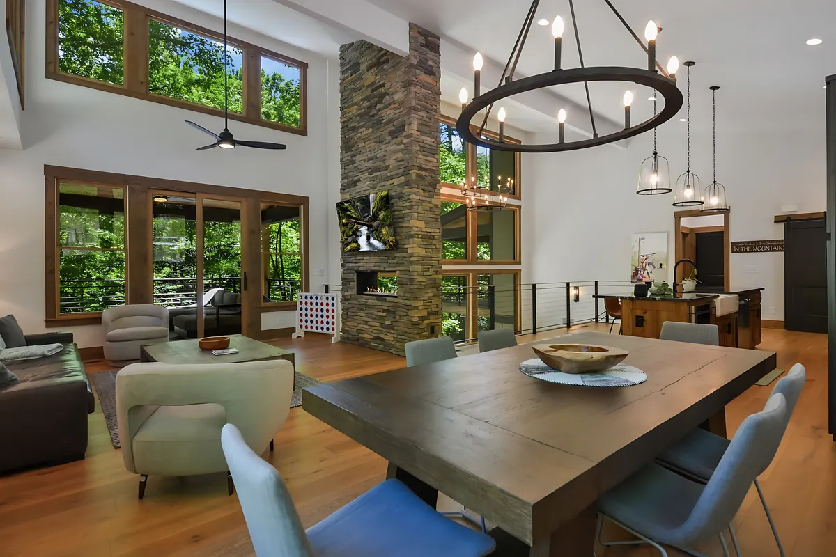 Wander Blue Ridge Hollow