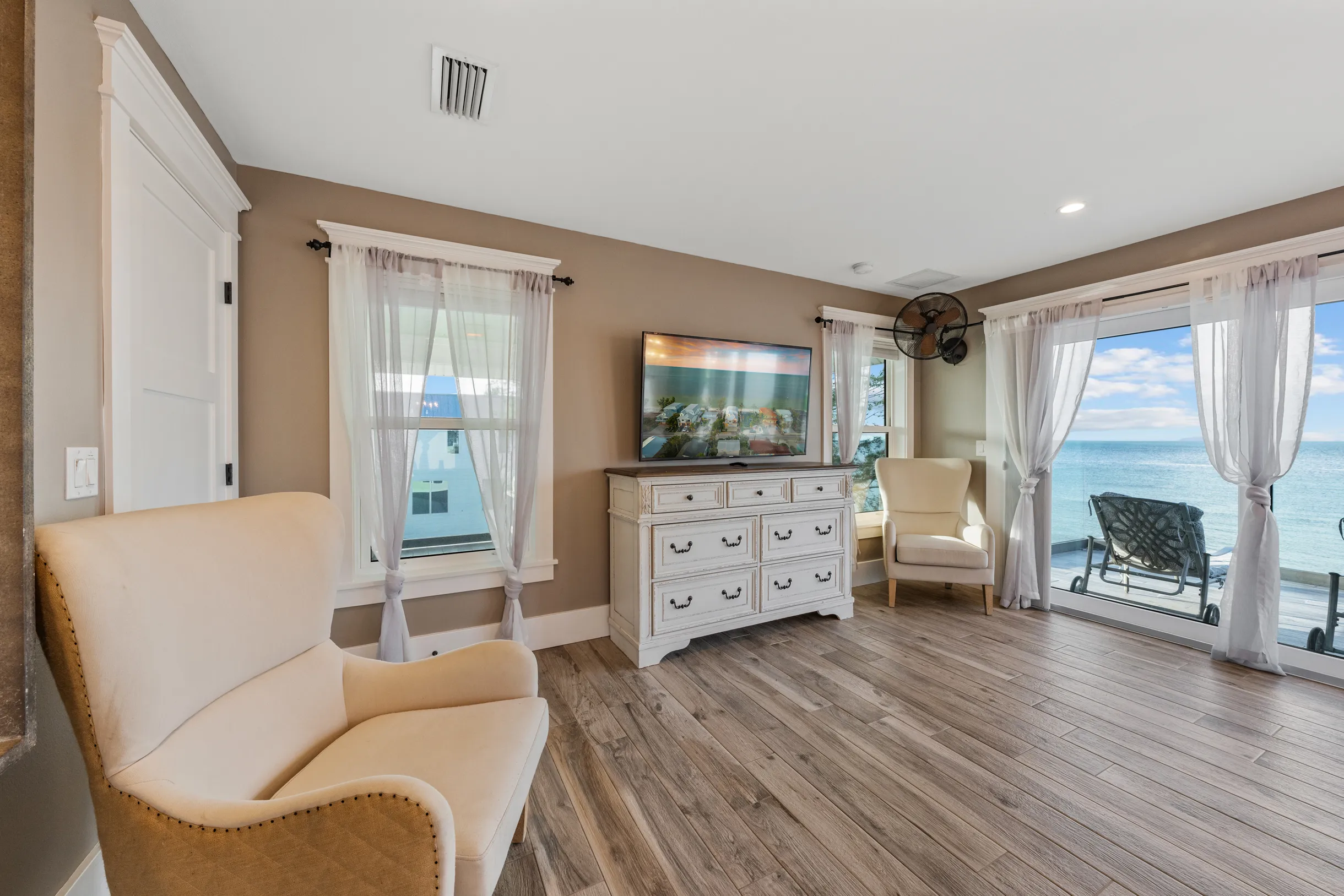 Cloud 9 - BeachFront Splendor #106