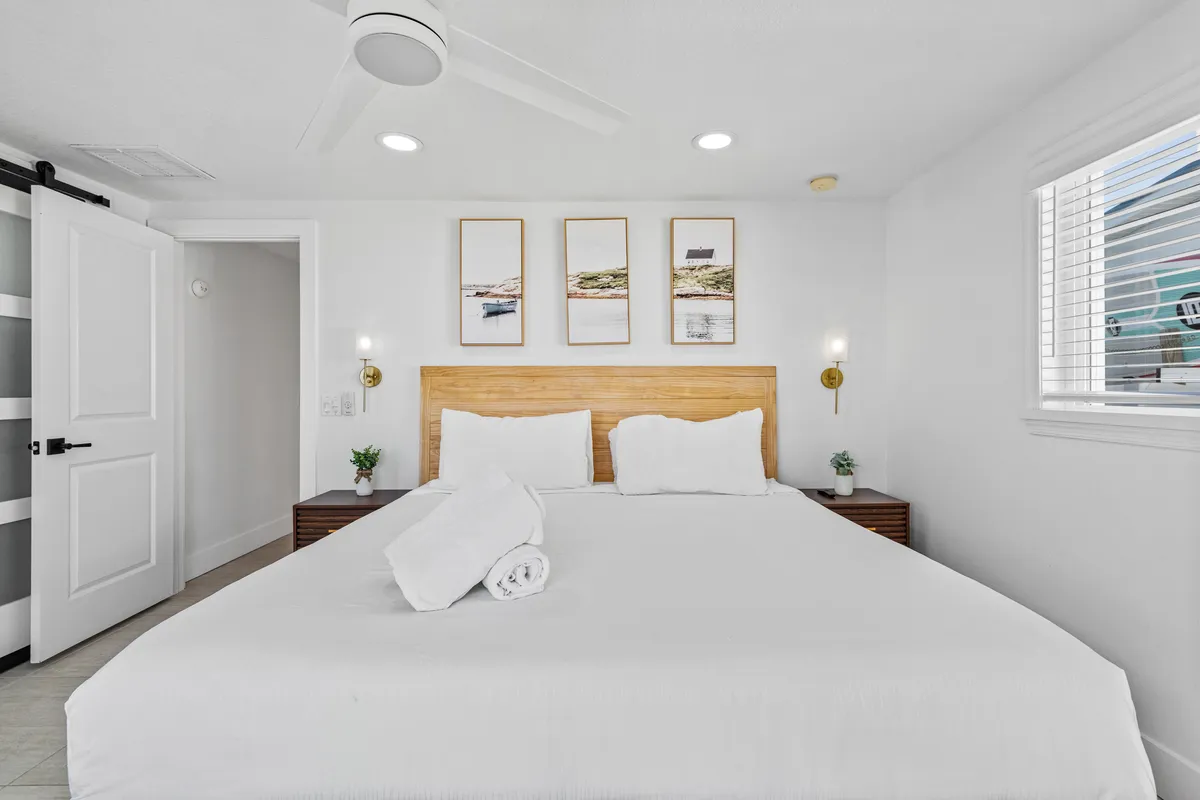 Bedroom 3 image