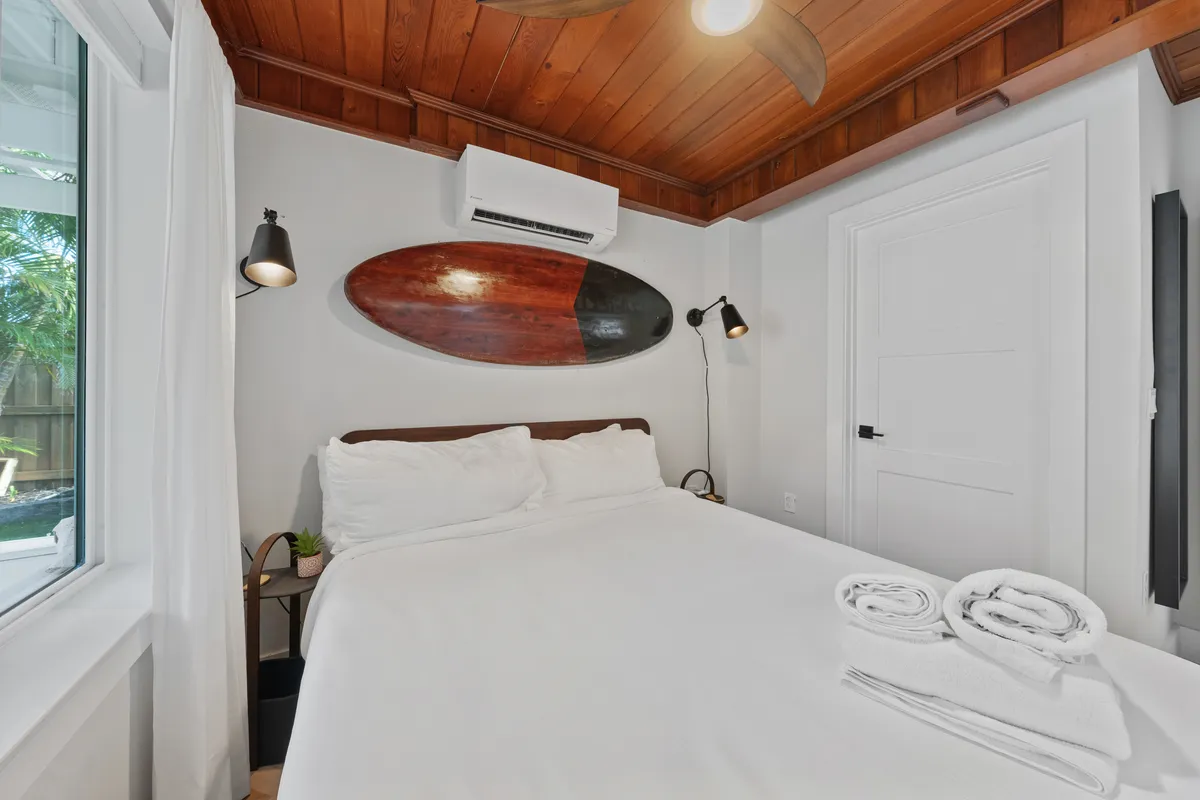 Bedroom 3 image