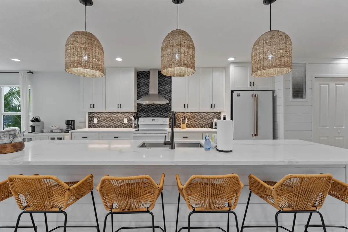 Wander Serendipity Waves