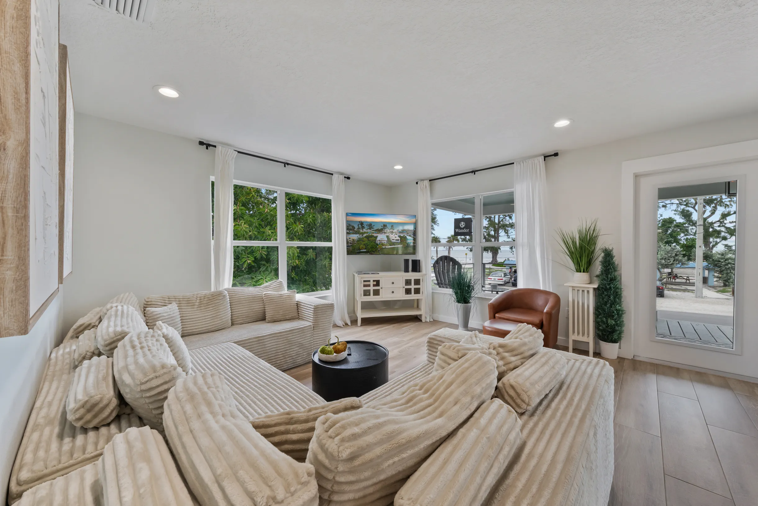 Waves on Anna Maria #23