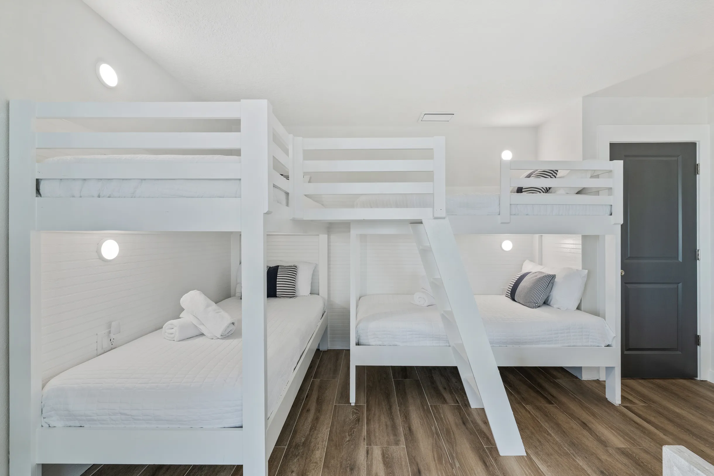 Waves on Anna Maria #79