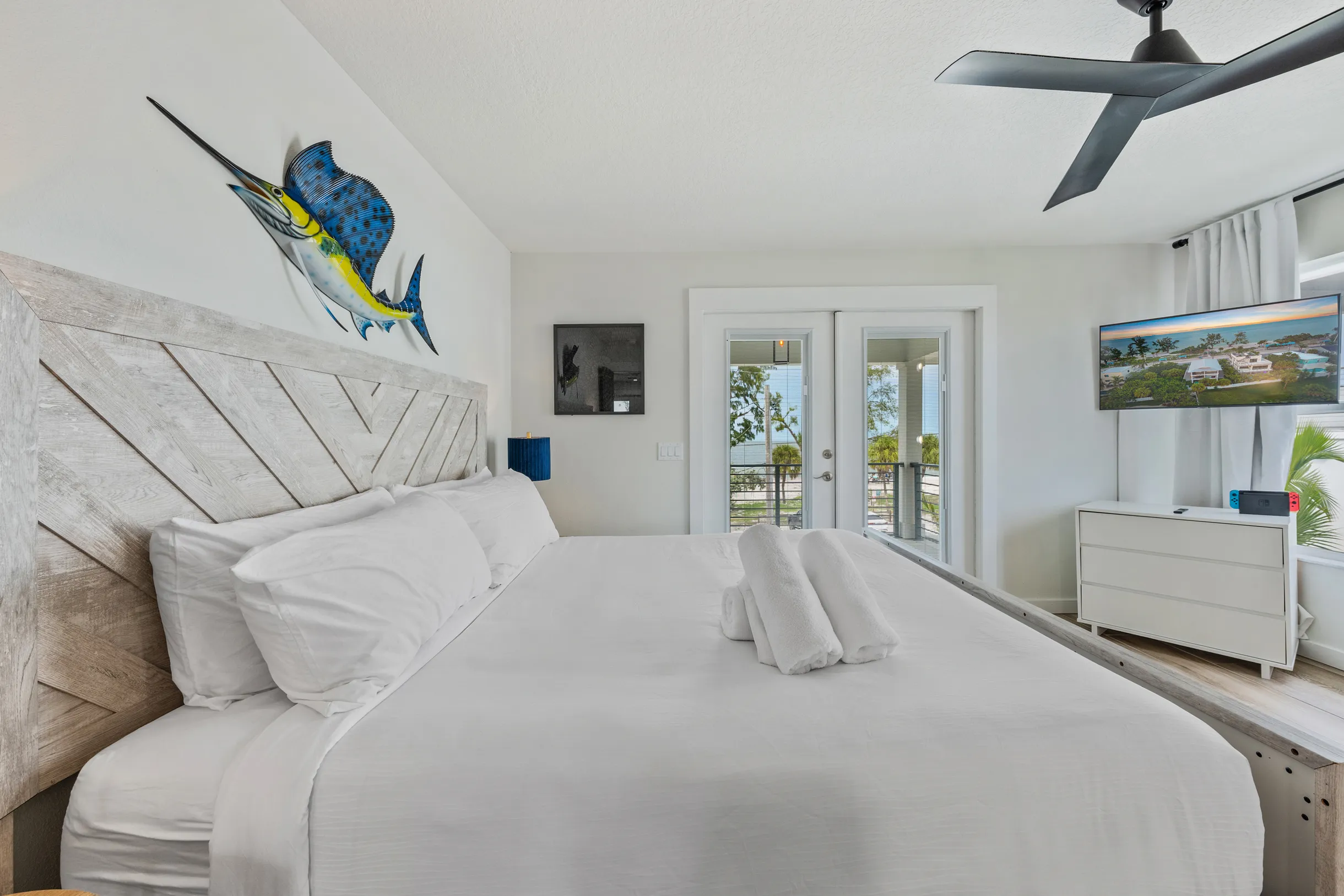 Waves on Anna Maria #90