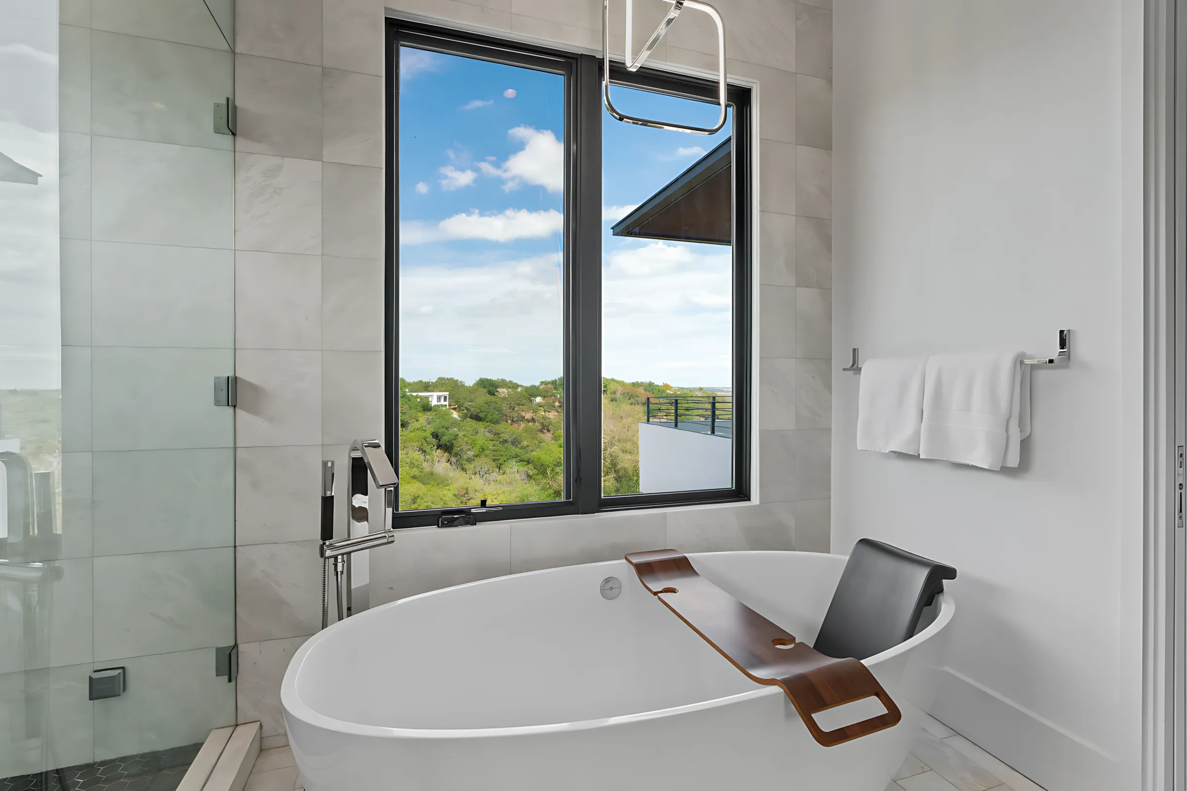 Westlake/15 Min to DT/Pool/Hot Tub/Game Room #54