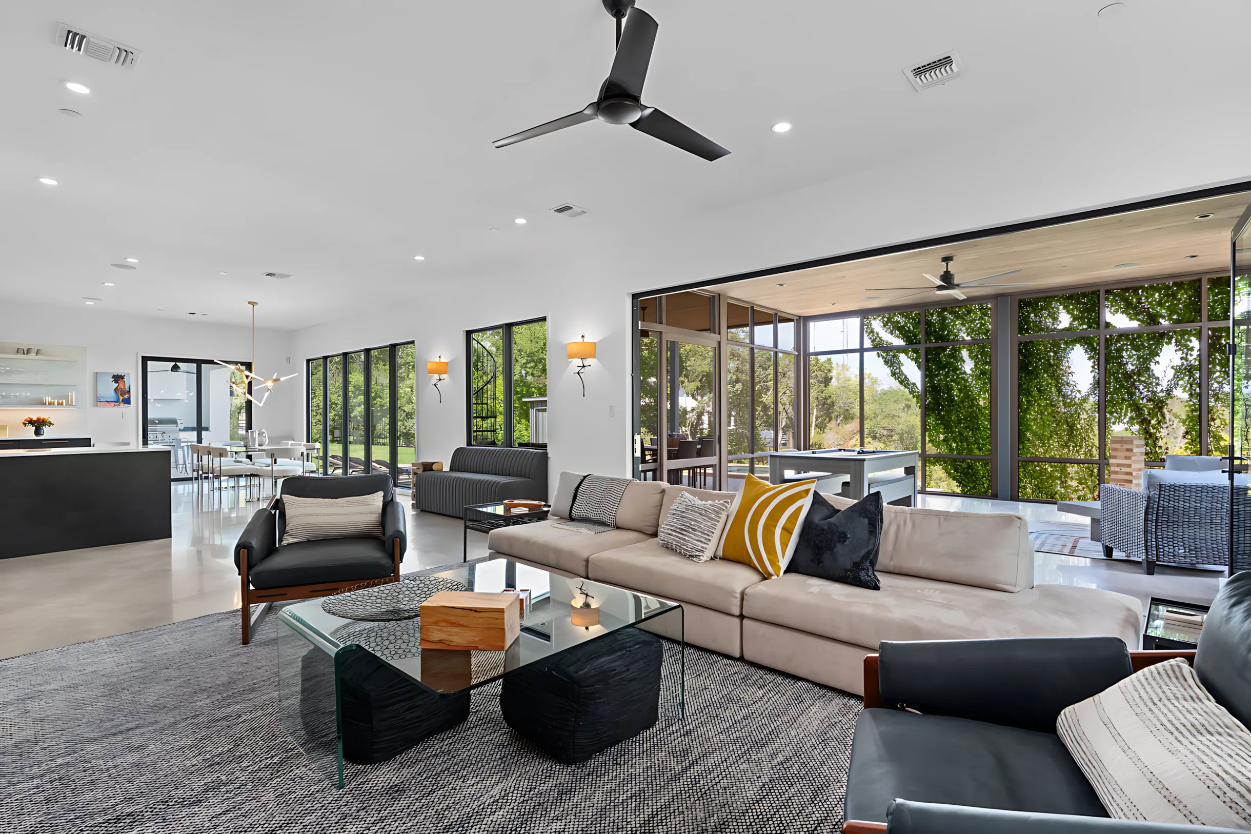 Westlake/15 Min to DT/Pool/Hot Tub/Game Room #14