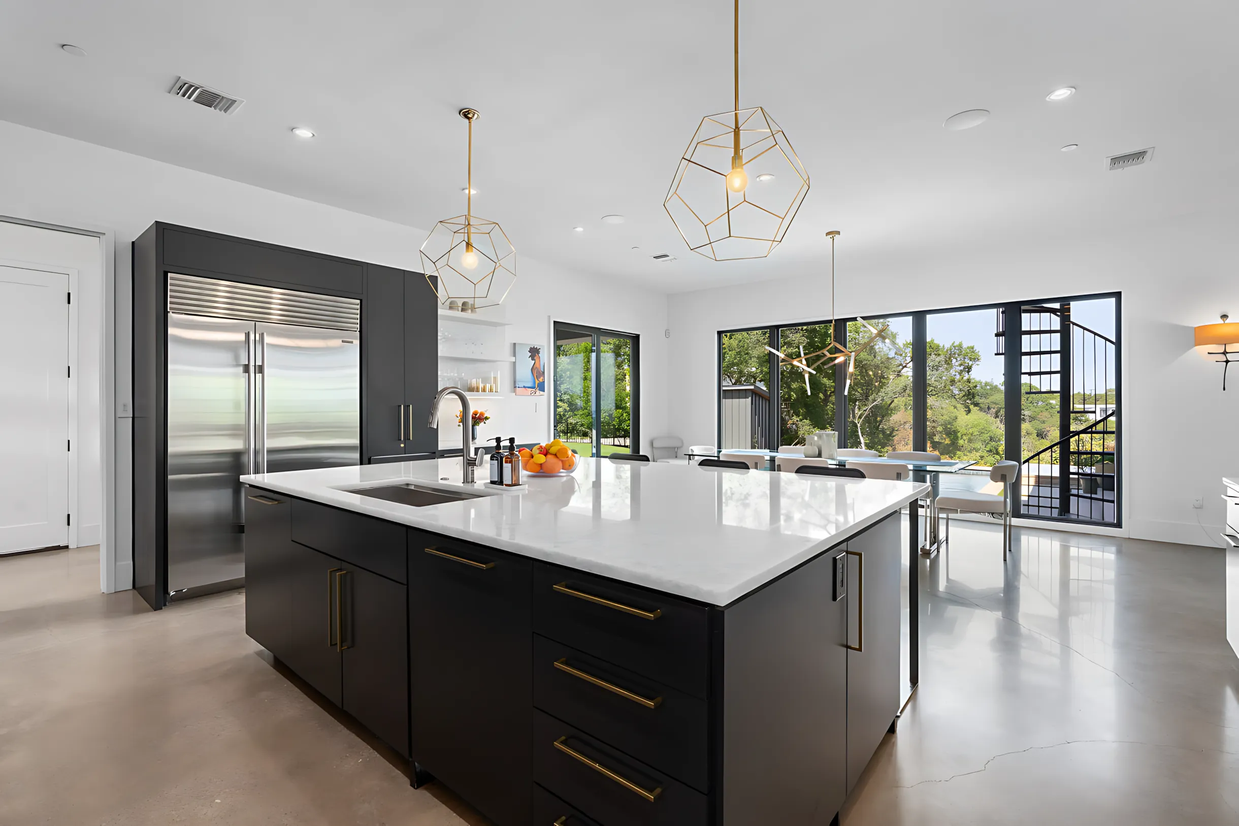 Westlake/15 Min to DT/Pool/Hot Tub/Game Room #16