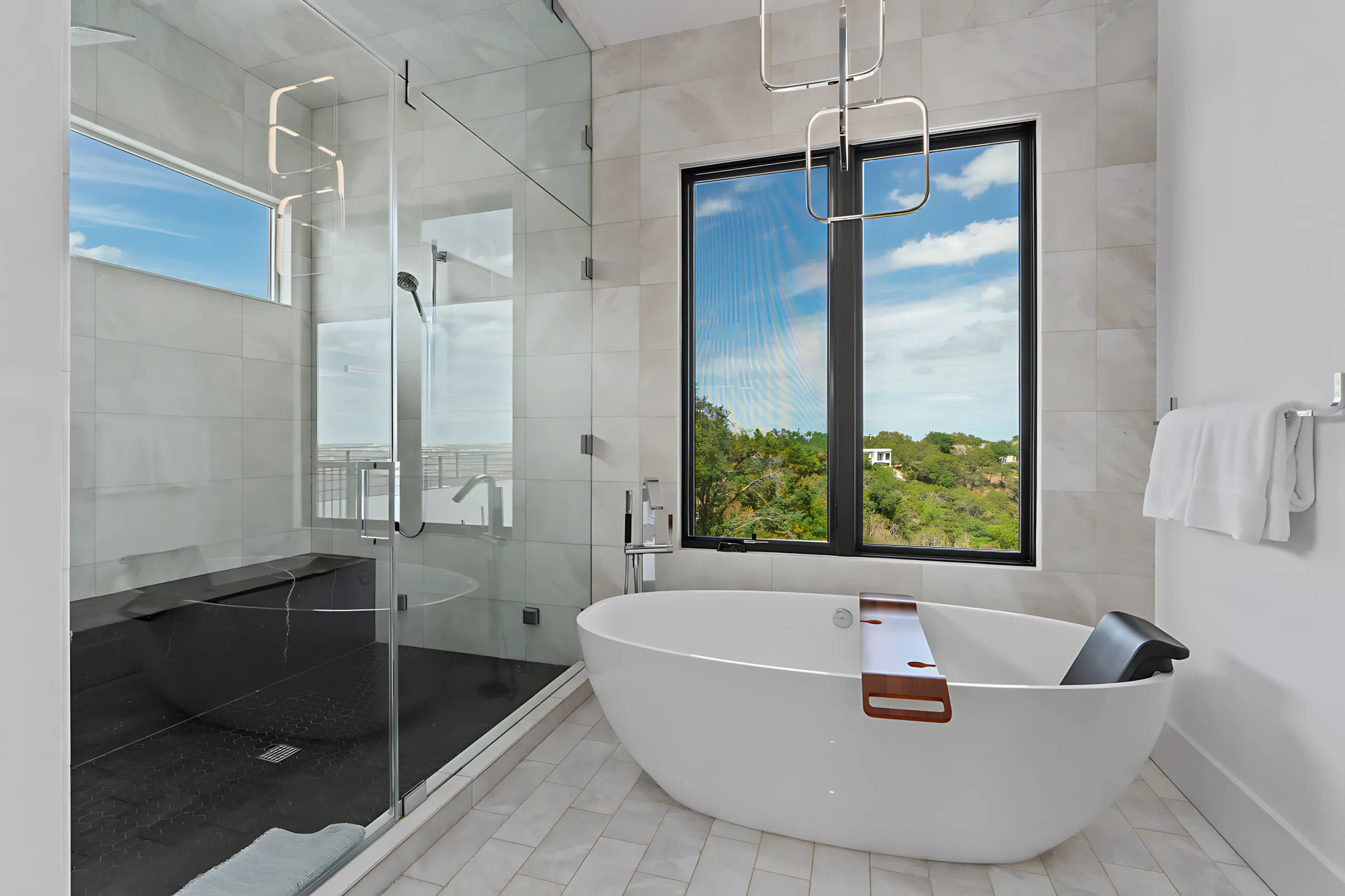 Westlake/15 Min to DT/Pool/Hot Tub/Game Room #17