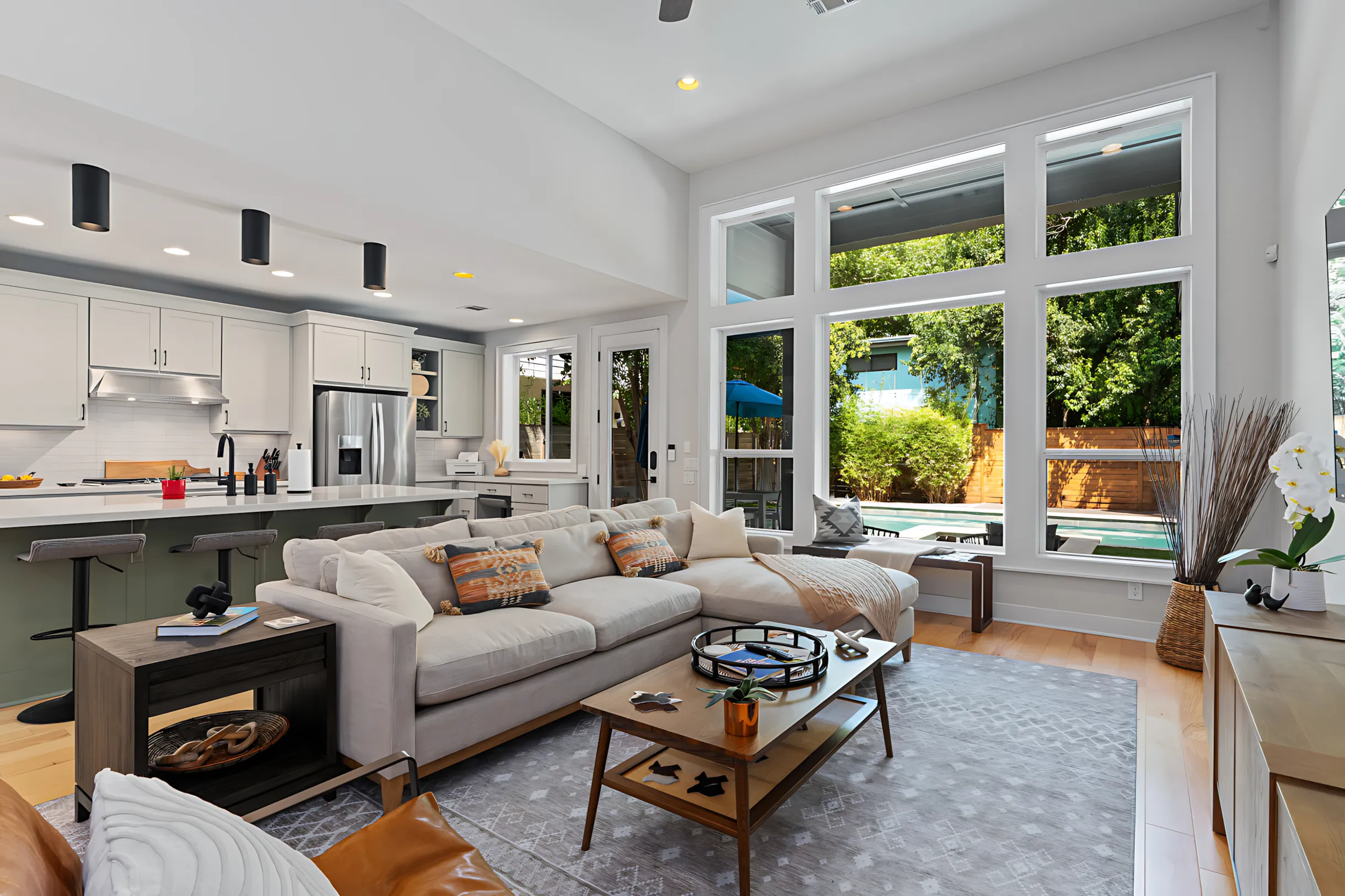 Zilker Home with Heated Pool, Hot Tub, Walkable #11