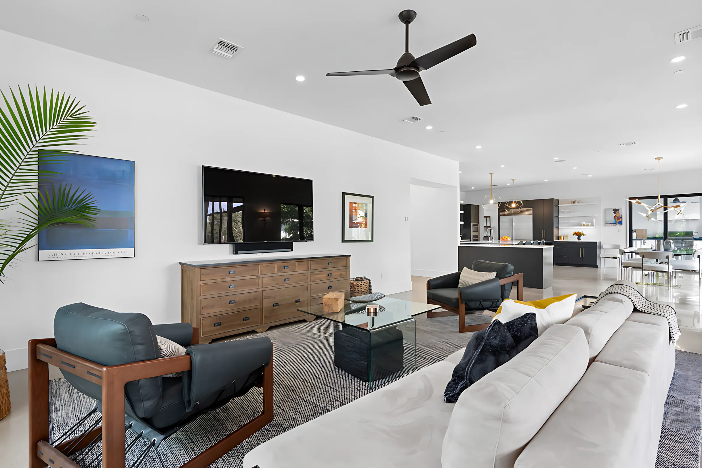 Westlake/15 Min to DT/Pool/Hot Tub/Game Room #60