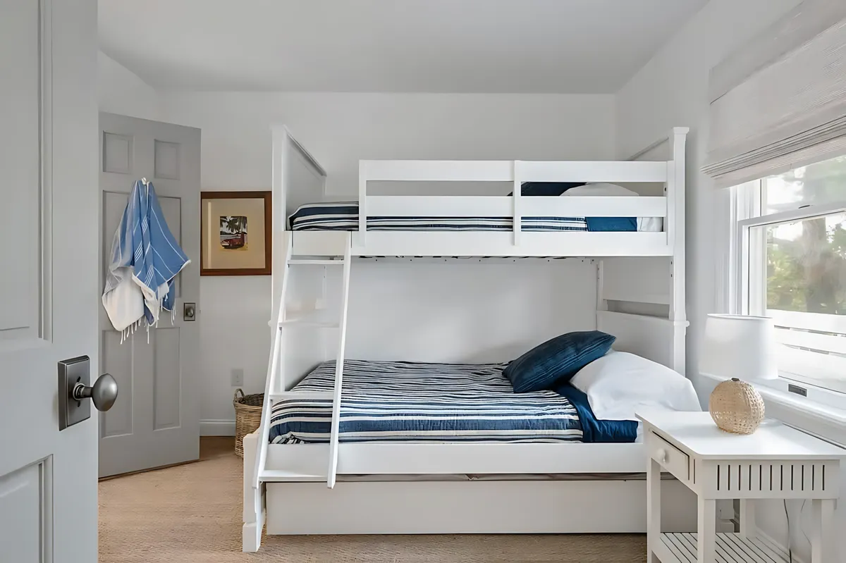 Bedroom 5 image
