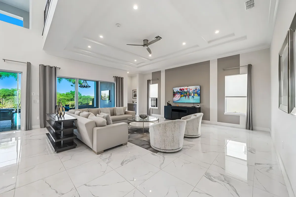 Wander Orlando Lotus