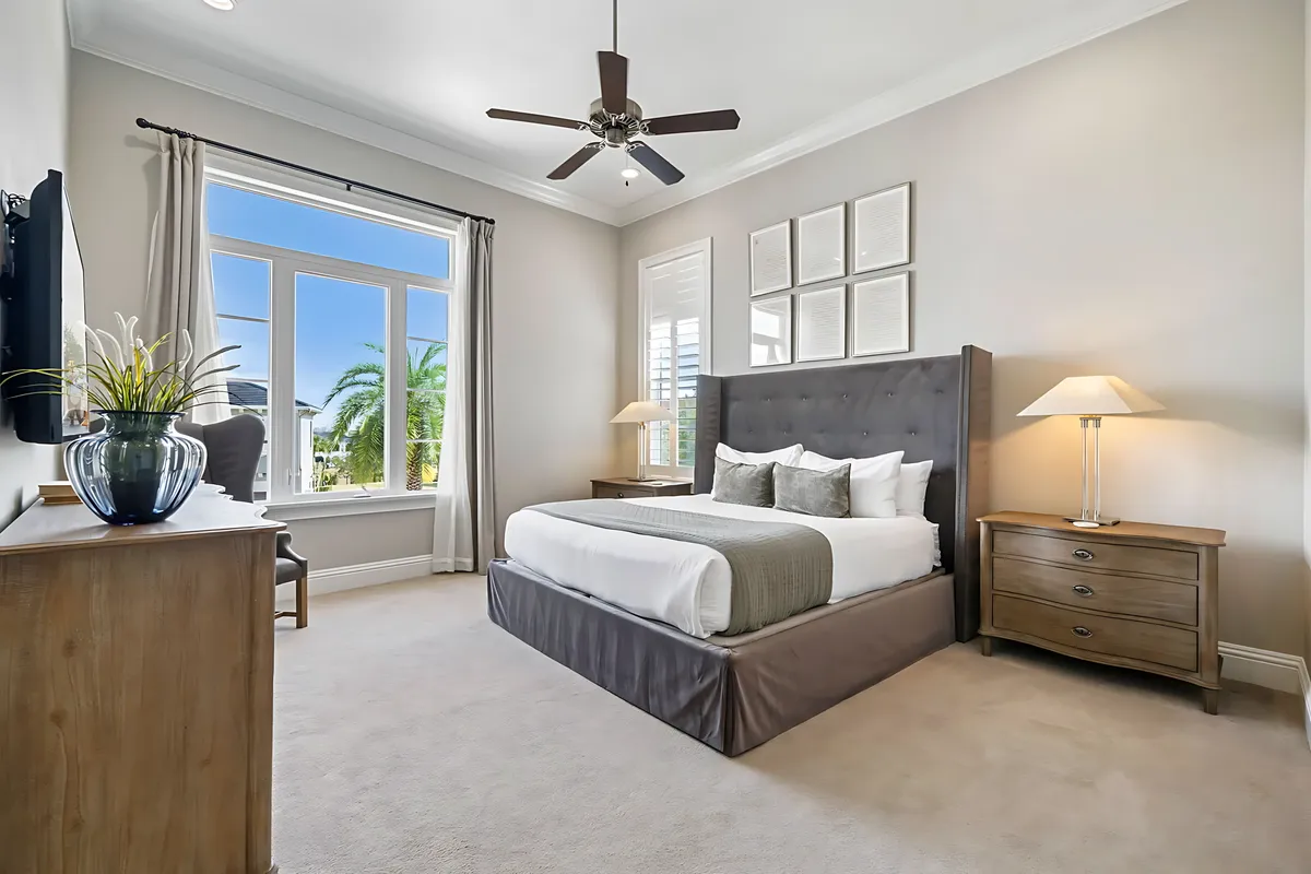 Bedroom 7 image
