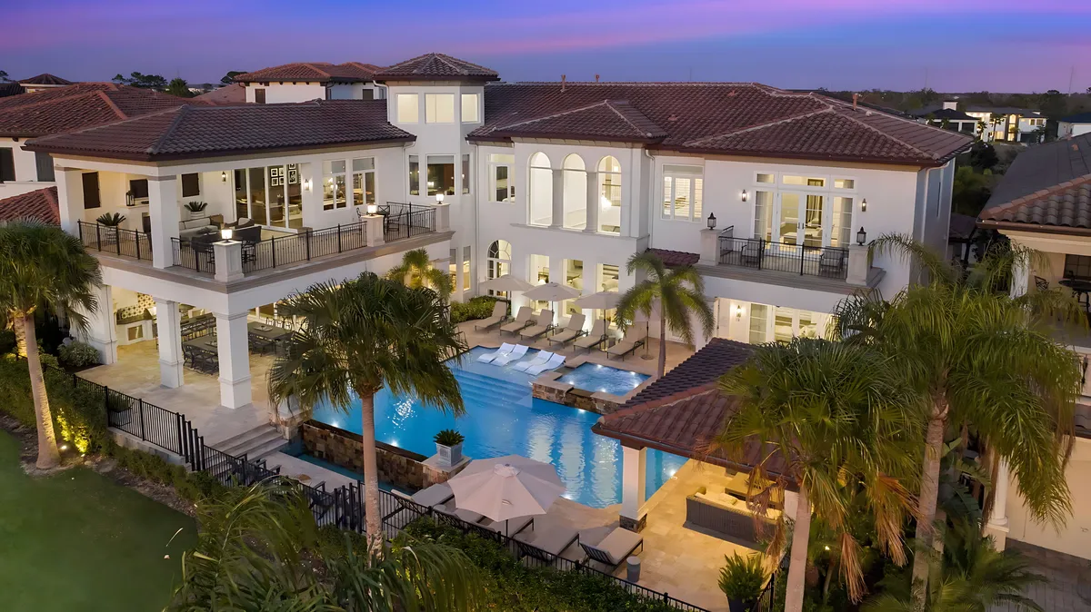 Wander Orlando Majestic