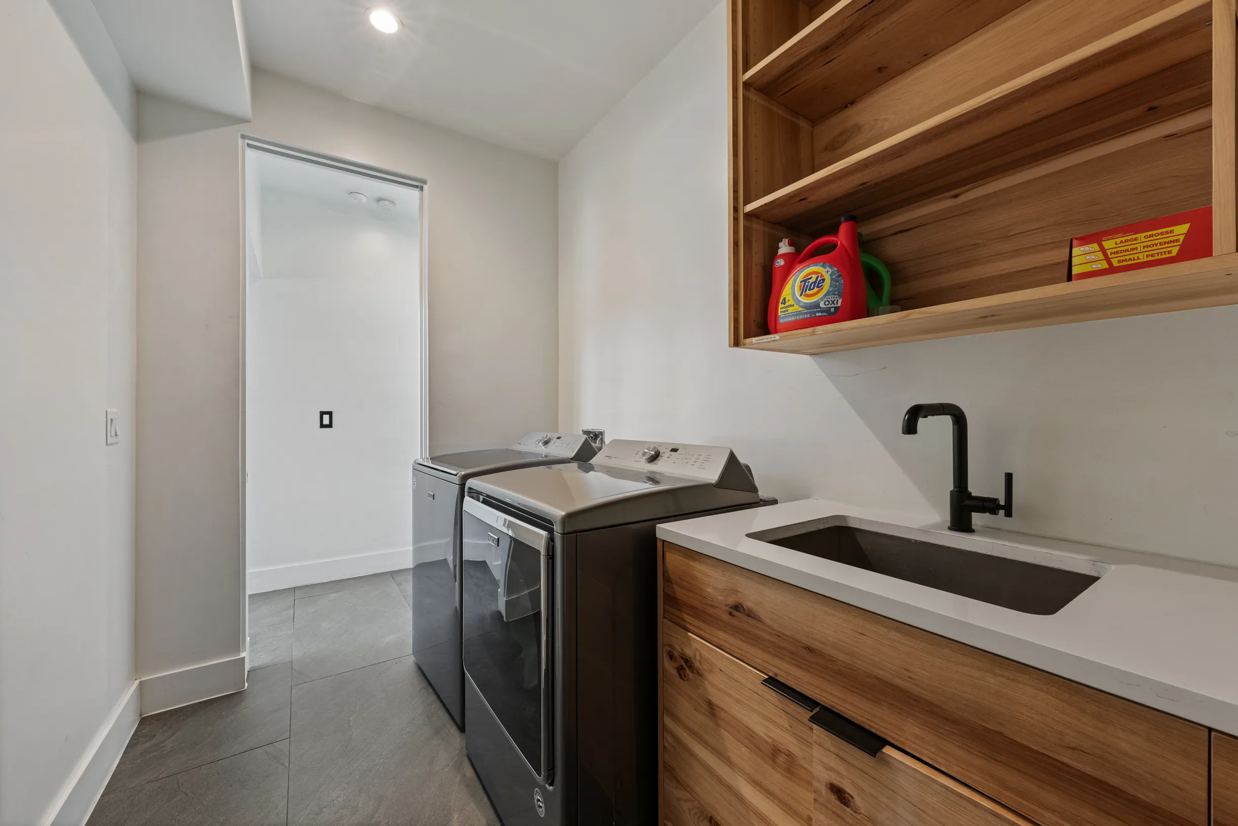 Wander Austin Grove #24