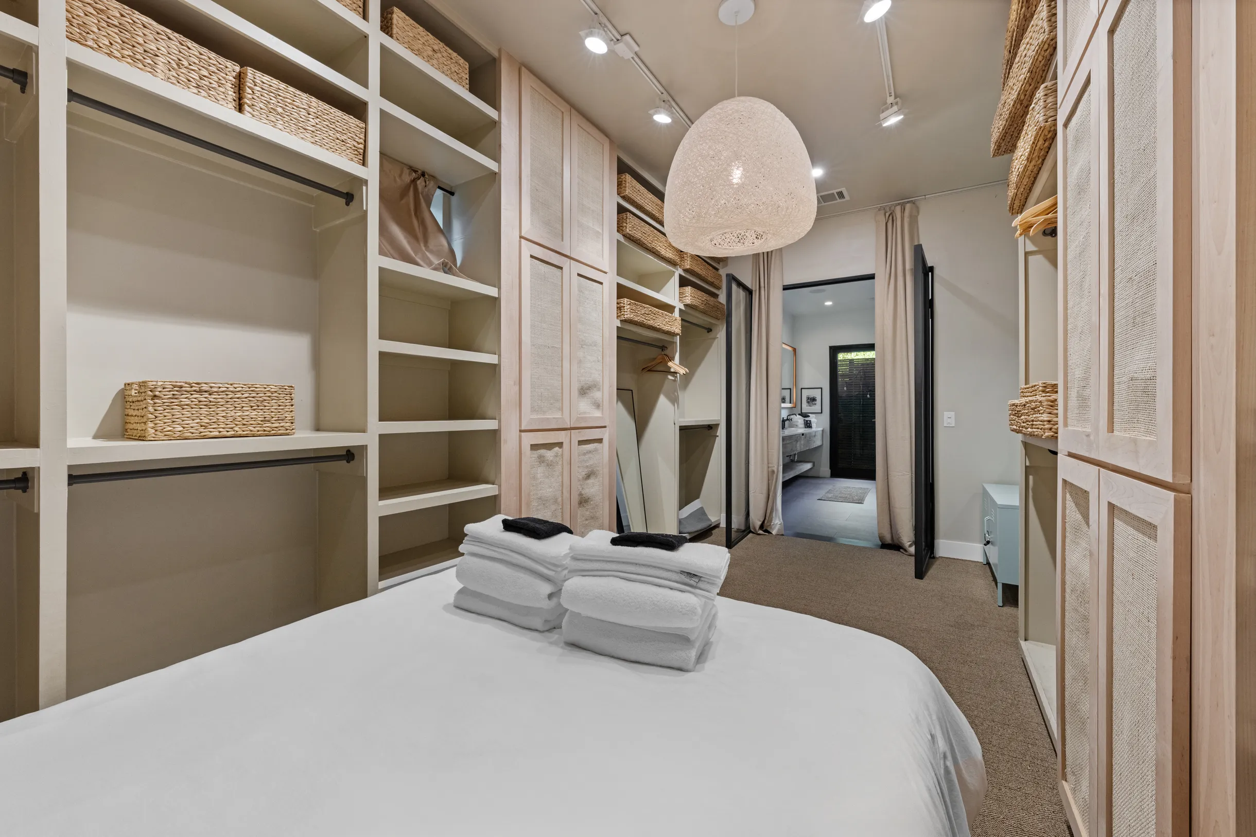 Wander Austin Grove #114