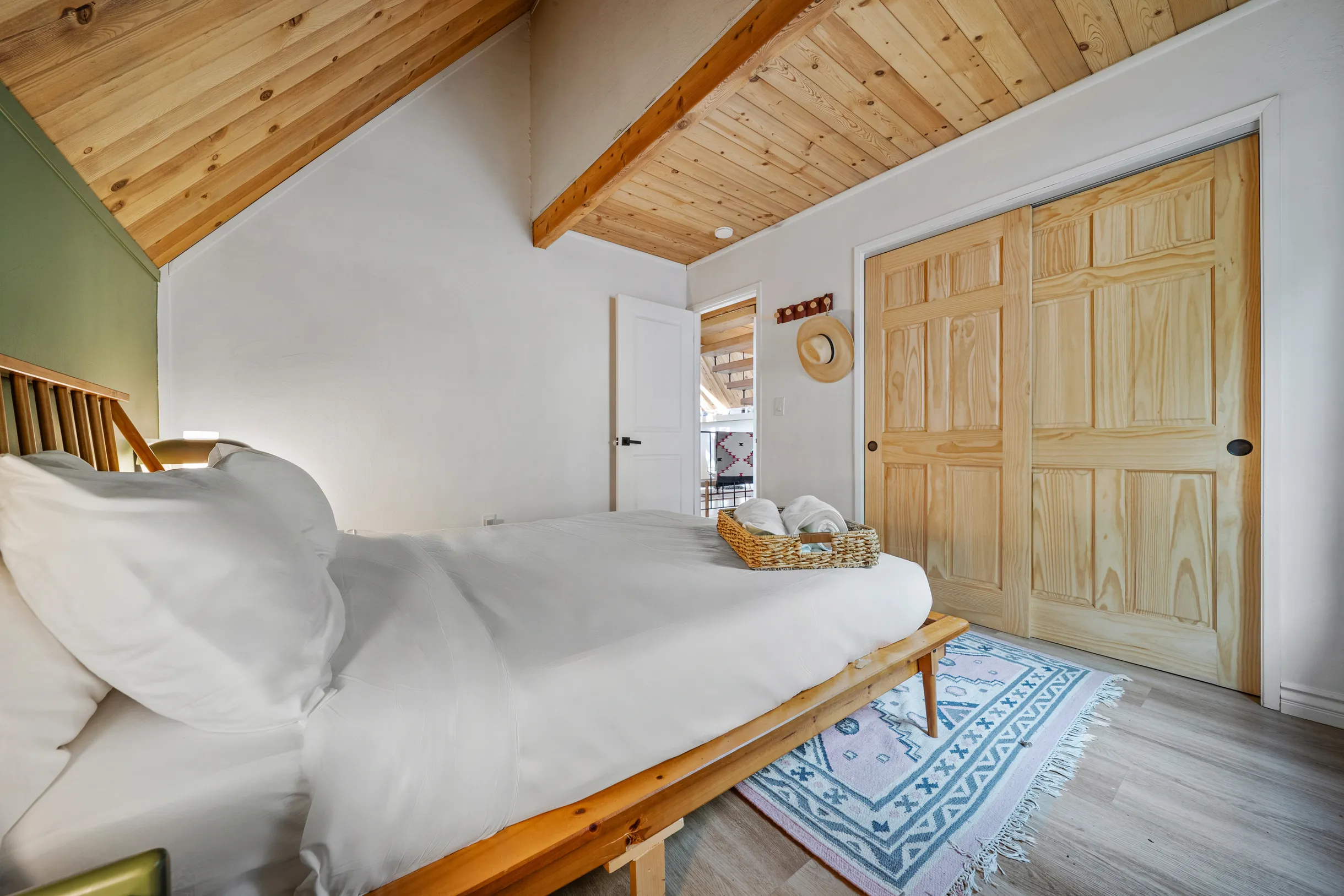 Wander Lake Arrowhead #44