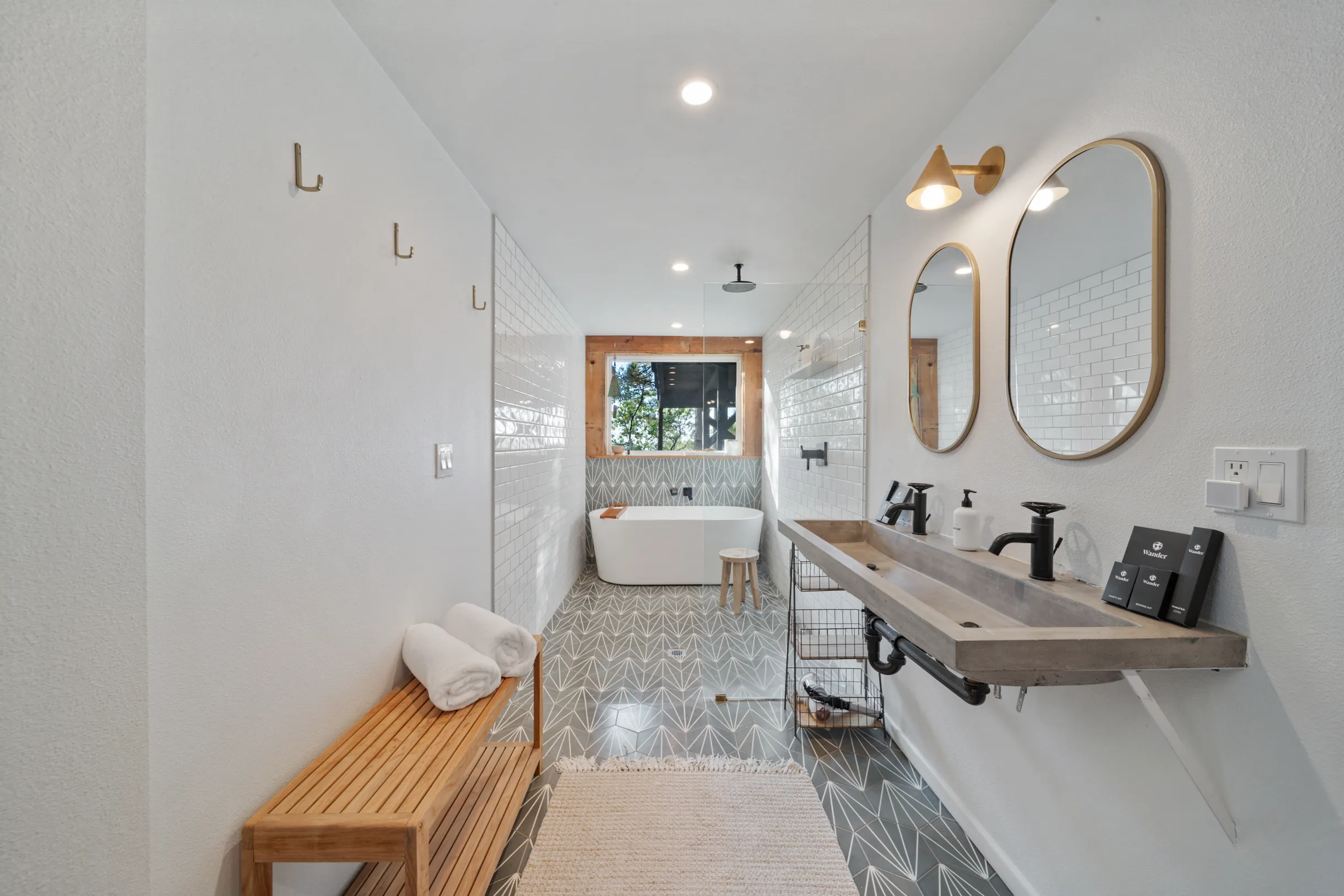 Wander Lake Arrowhead #74