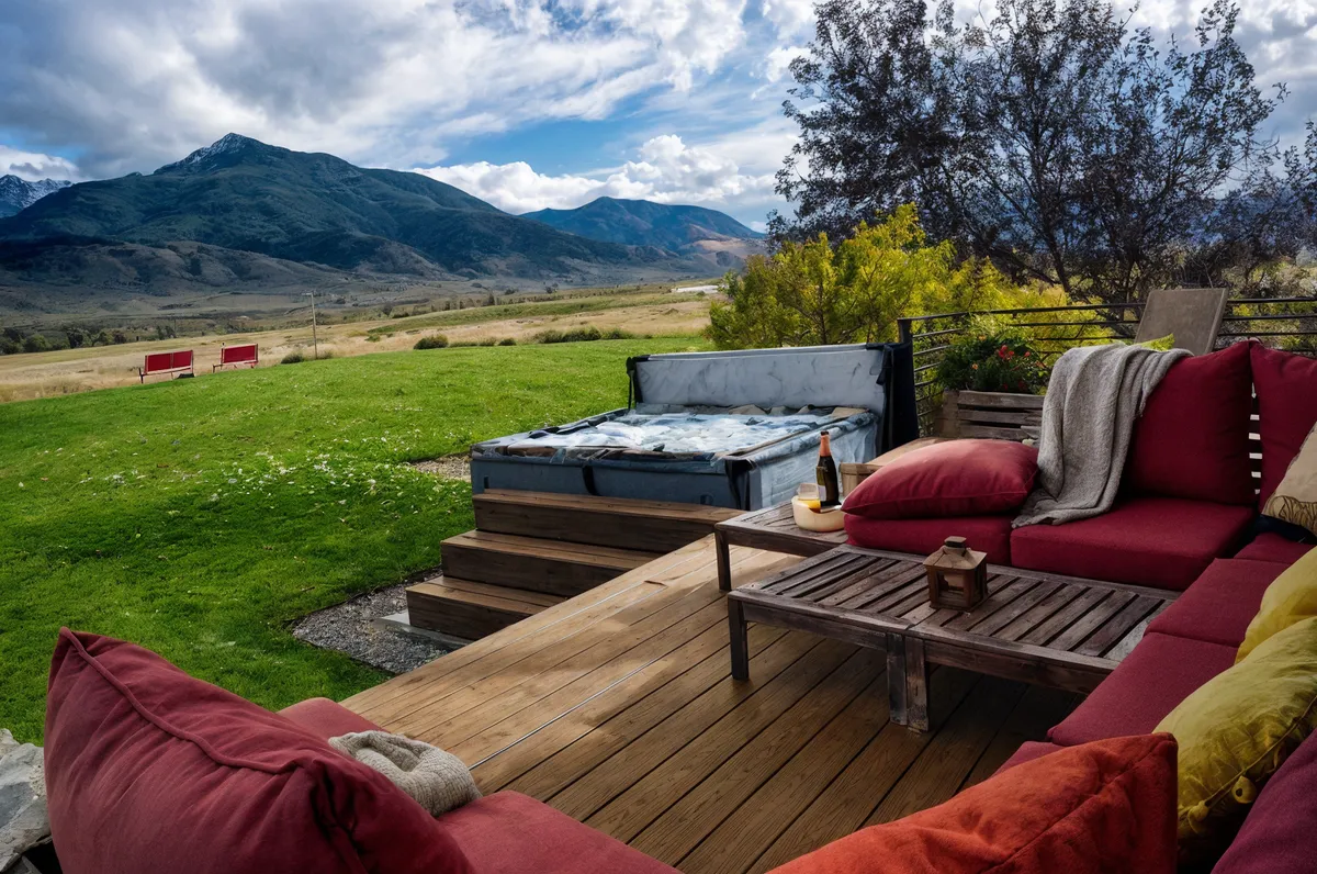 Wander Yellowstone Modern #19