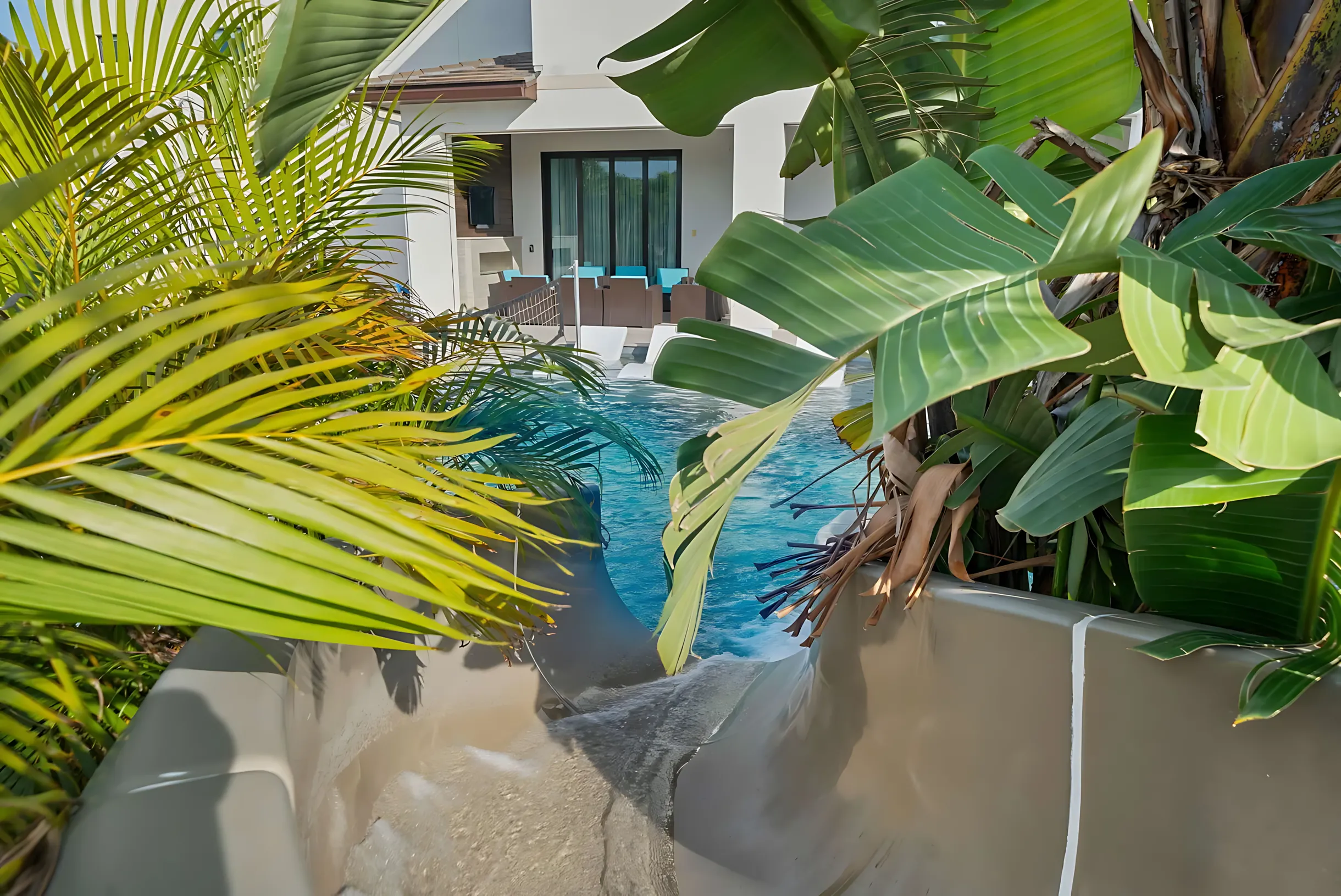 Wander Orlando Cove #105