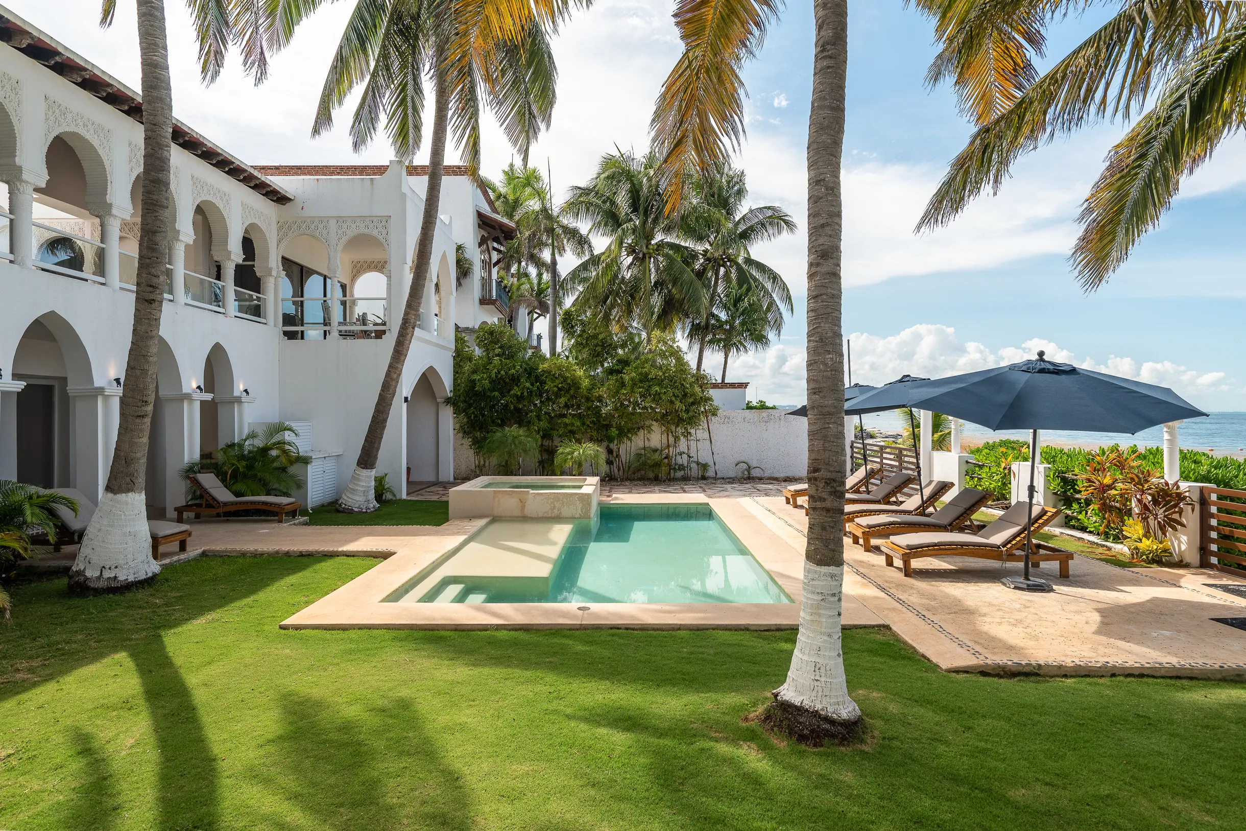 Wander Cancun Palms #55