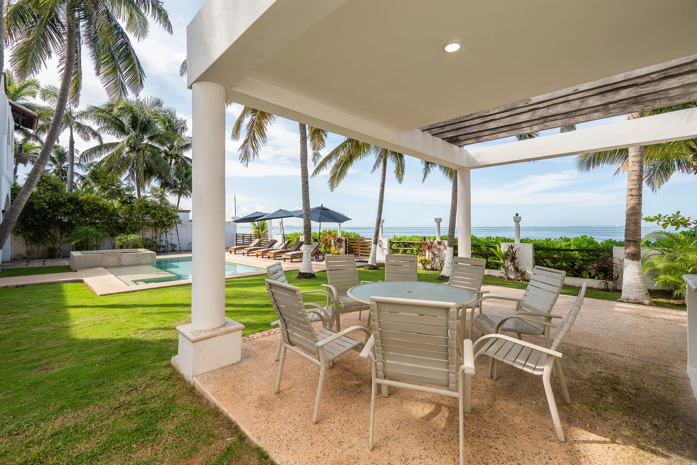 Wander Cancun Palms #23