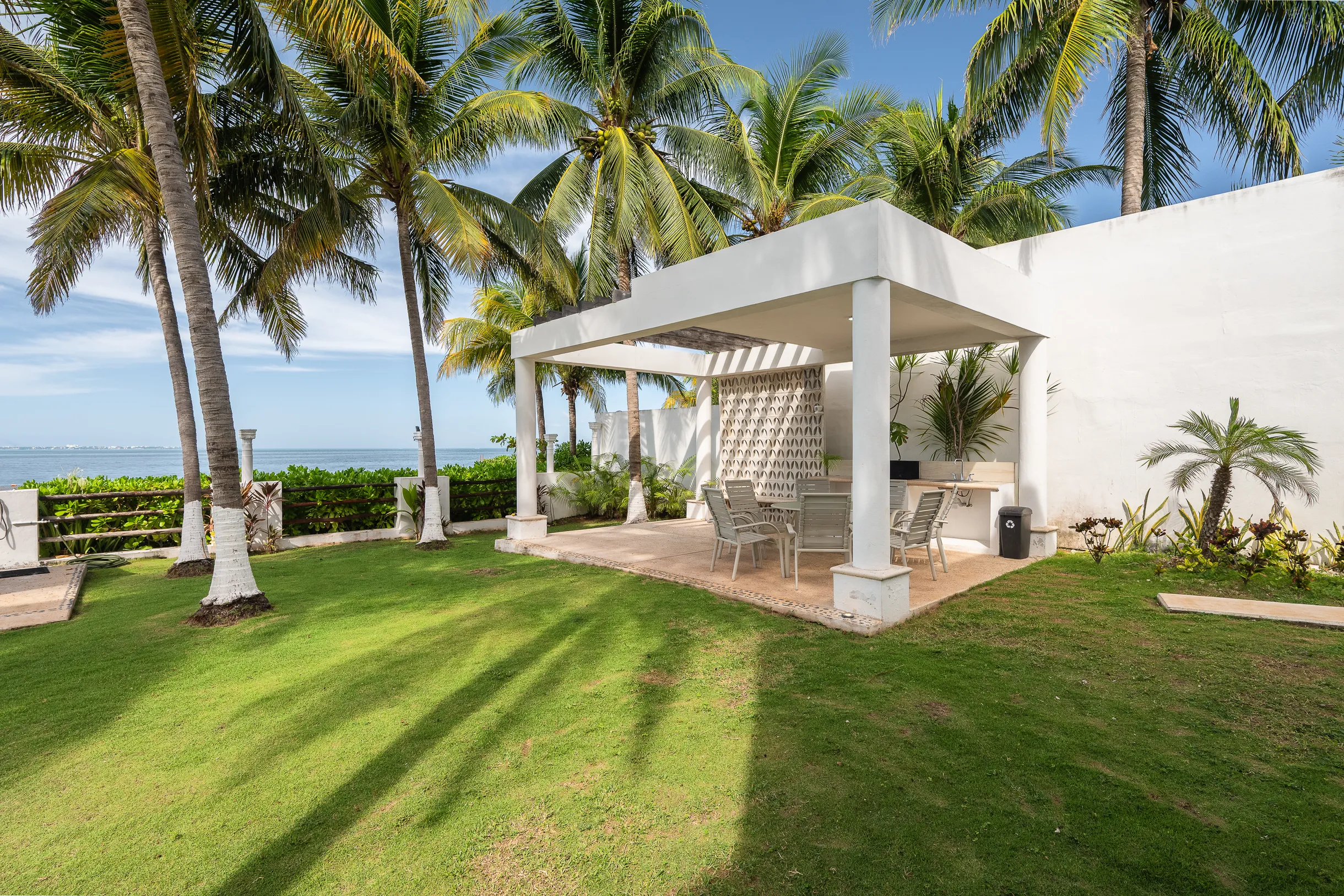 Wander Cancun Palms #42