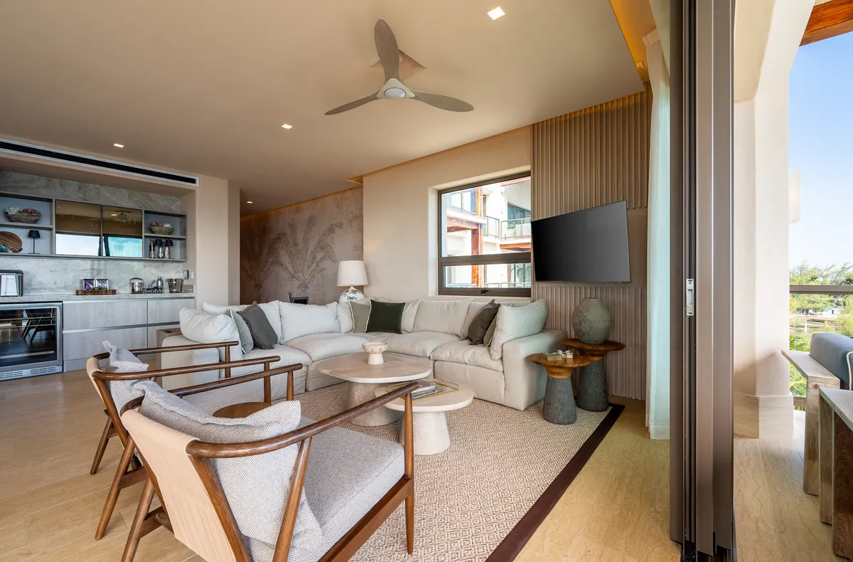 Wander Isla Mujeres Oasis