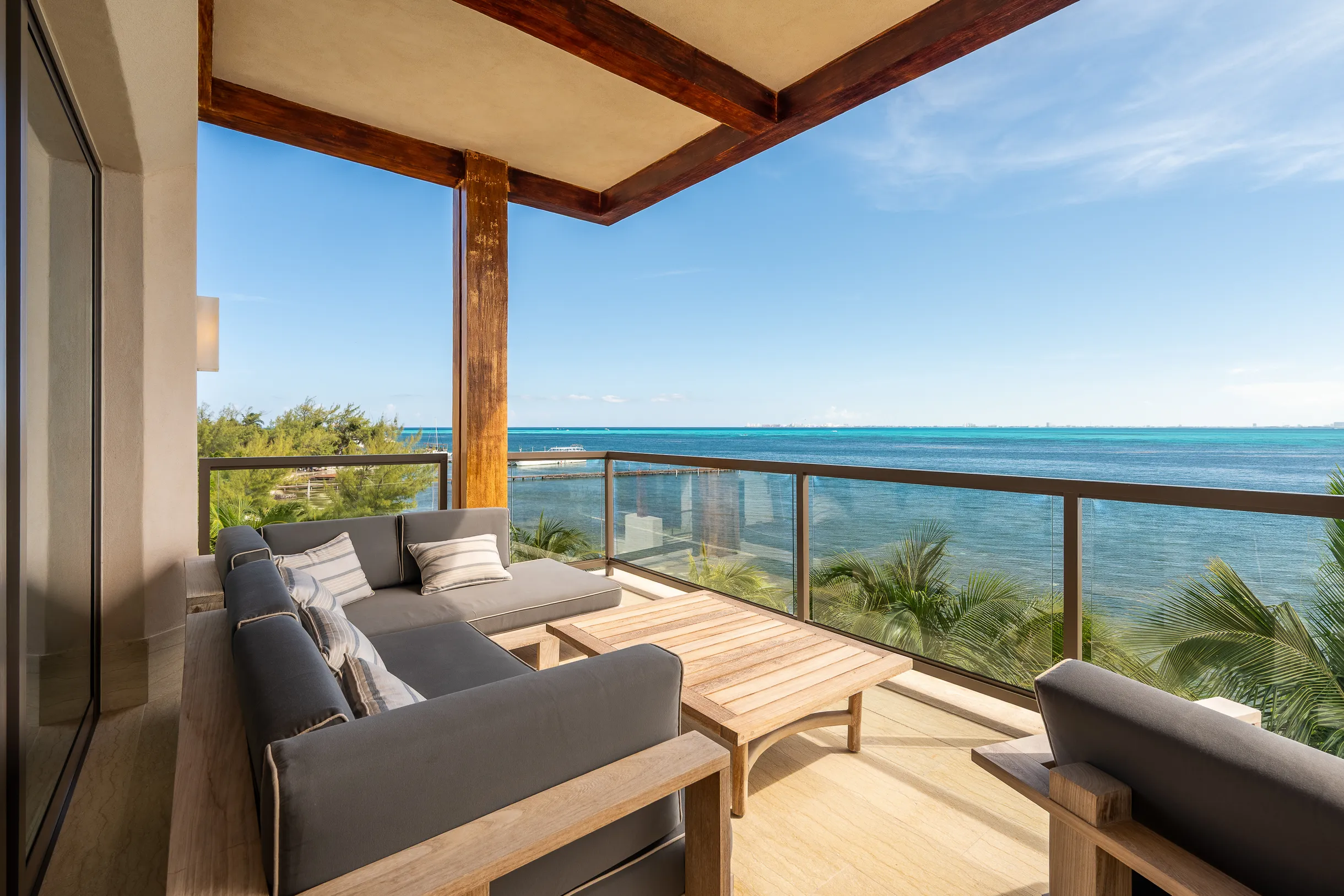 Wander Isla Mujeres Oasis #38