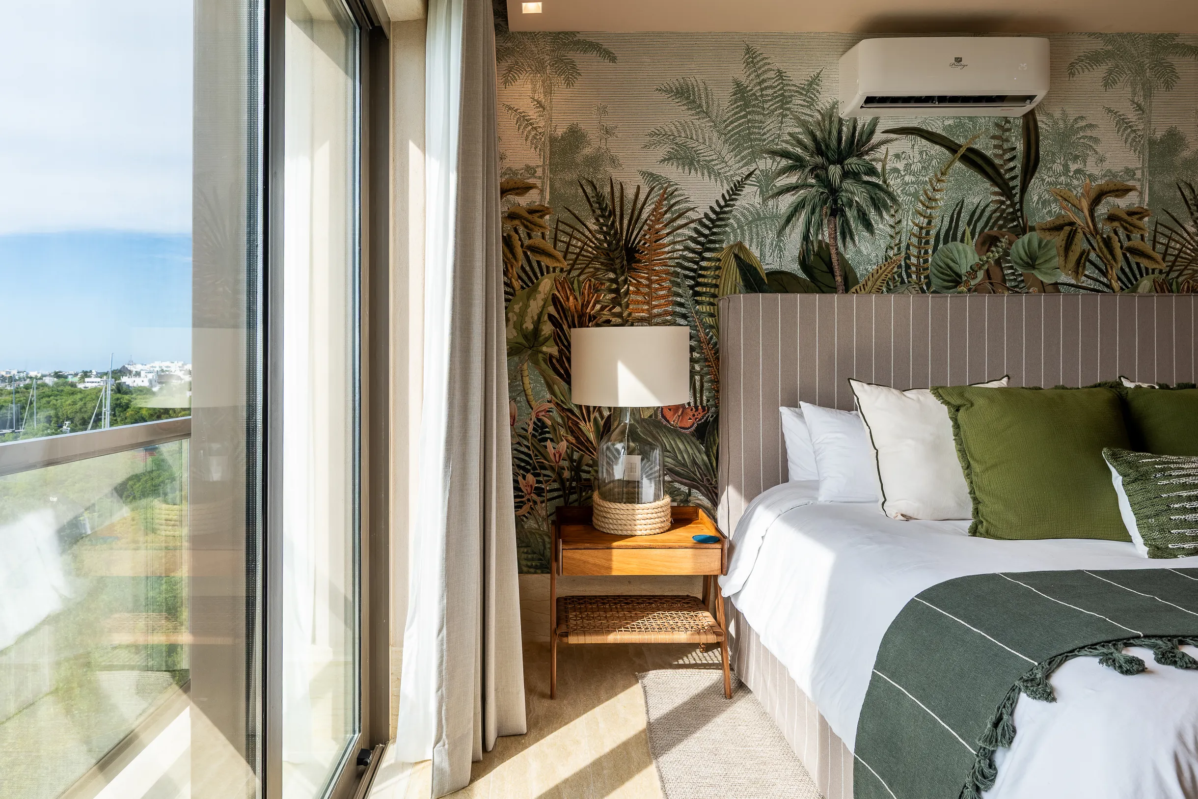 Wander Isla Mujeres Oasis #81