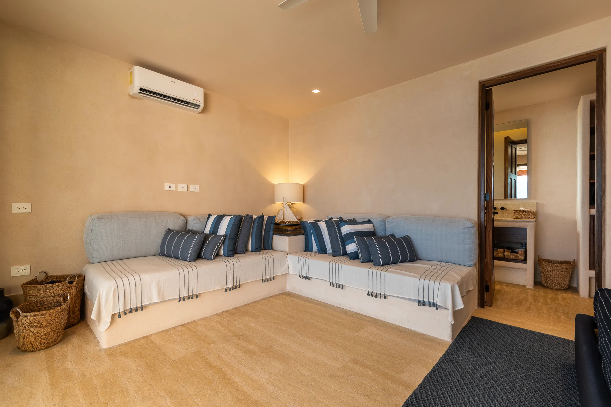 Wander Isla Mujeres Oasis #99