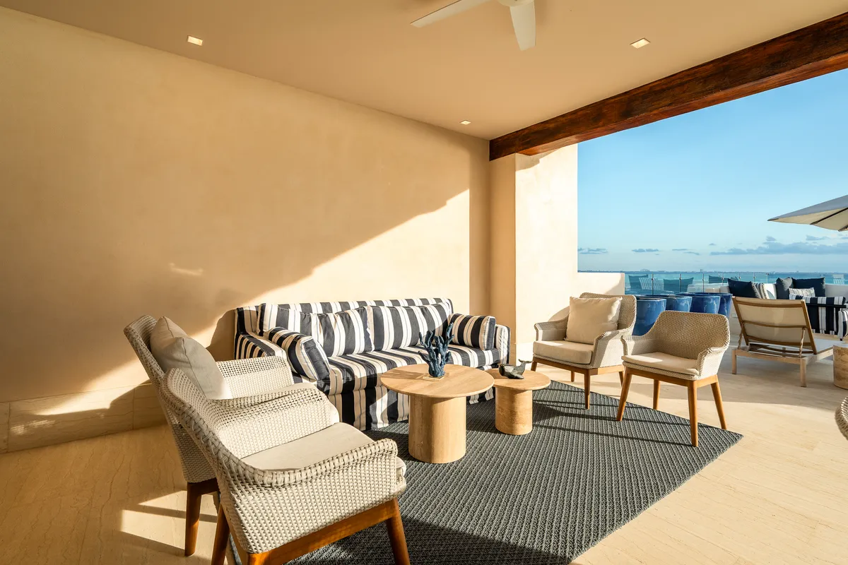 Wander Isla Mujeres Oasis