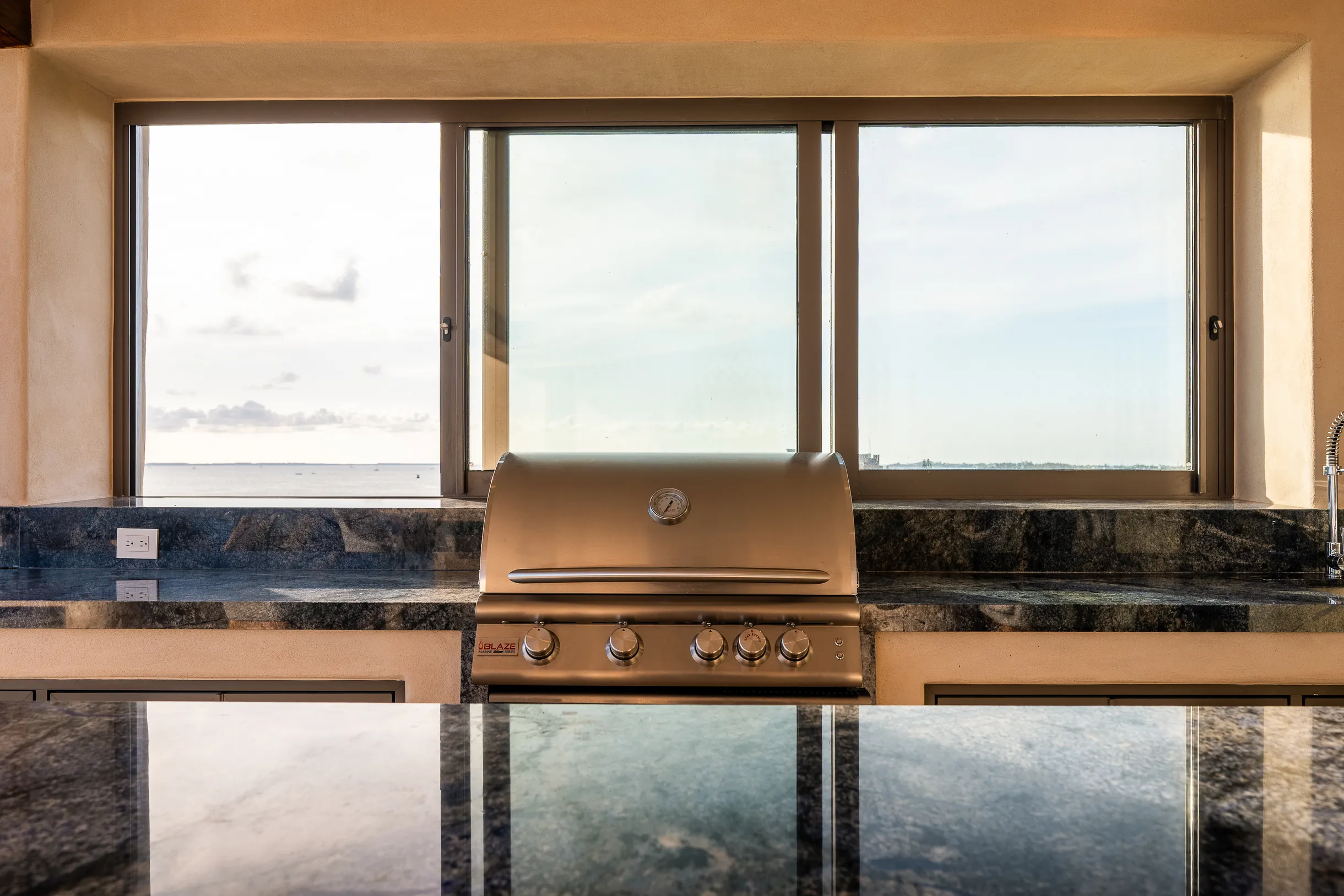 Wander Isla Mujeres Oasis #100