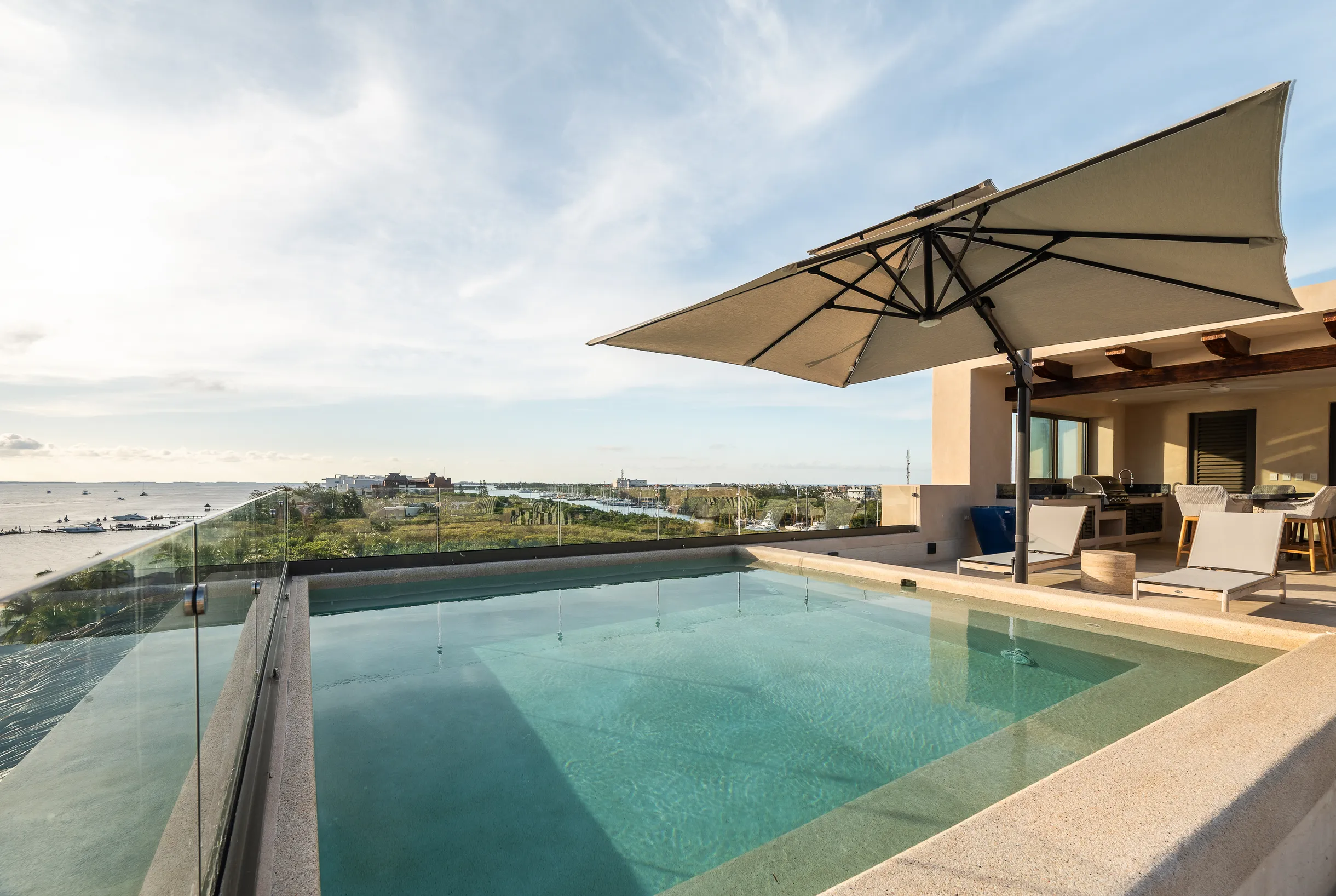 Wander Isla Mujeres Oasis #107