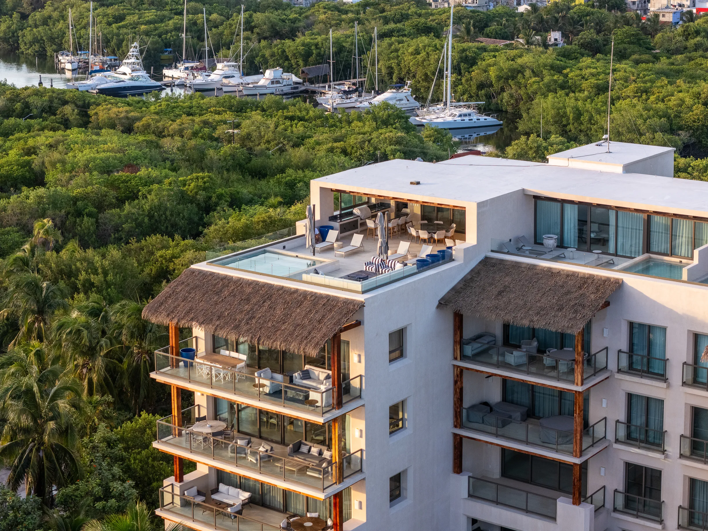 Wander Isla Mujeres Oasis #89