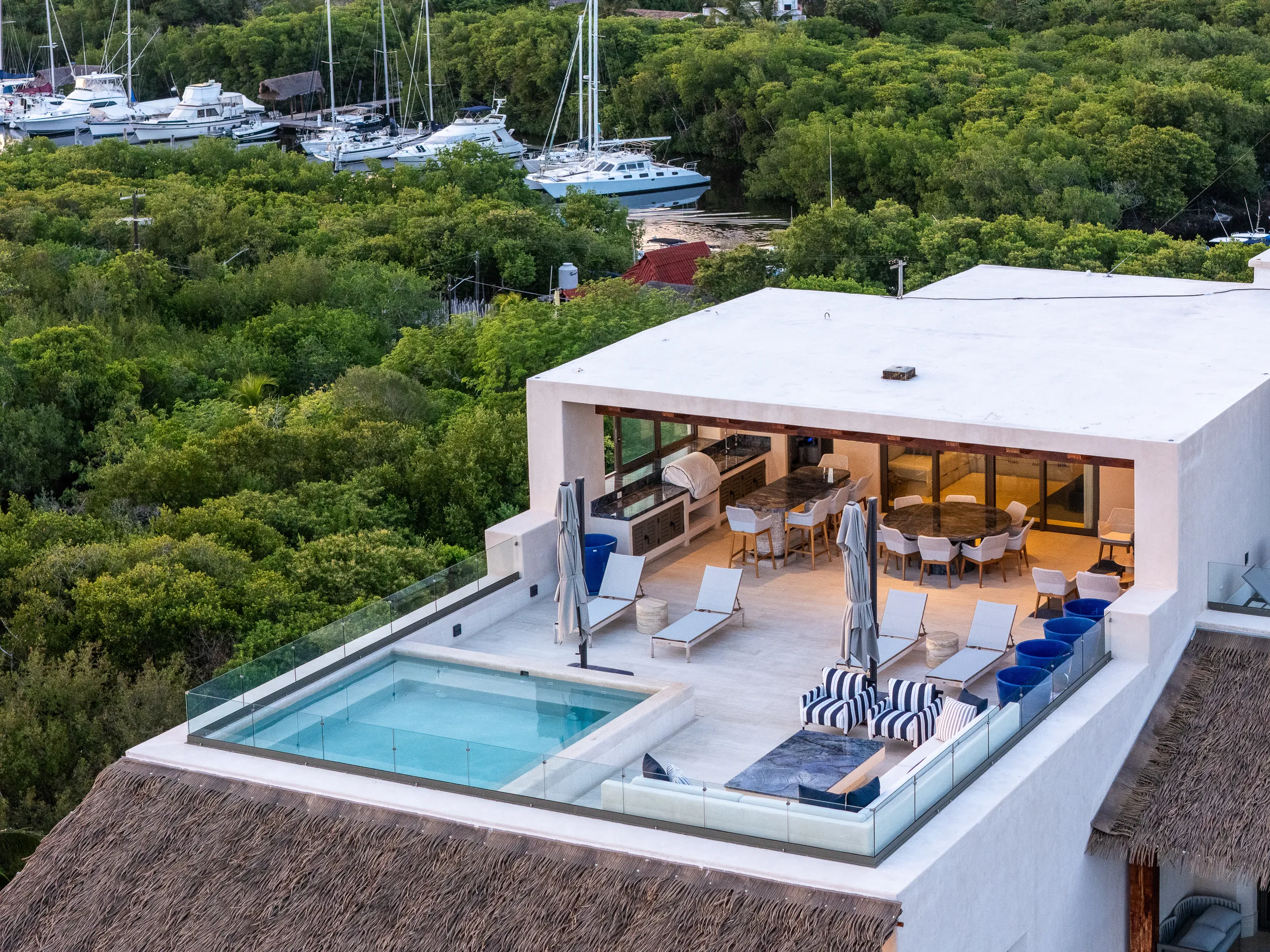 Wander Isla Mujeres Oasis #102