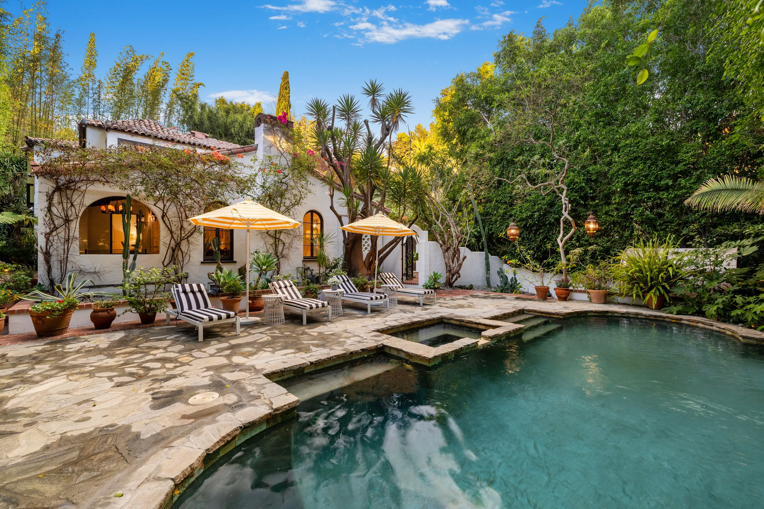 Wander West Hollywood Vale #40