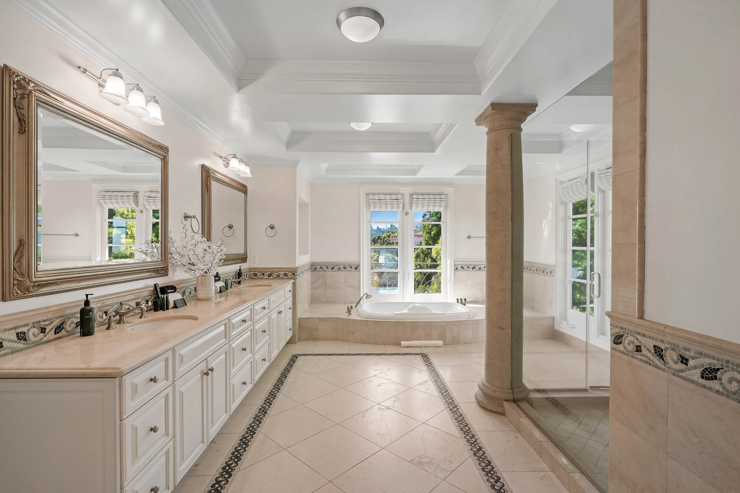 Wander Beverly Hills Splendore #37