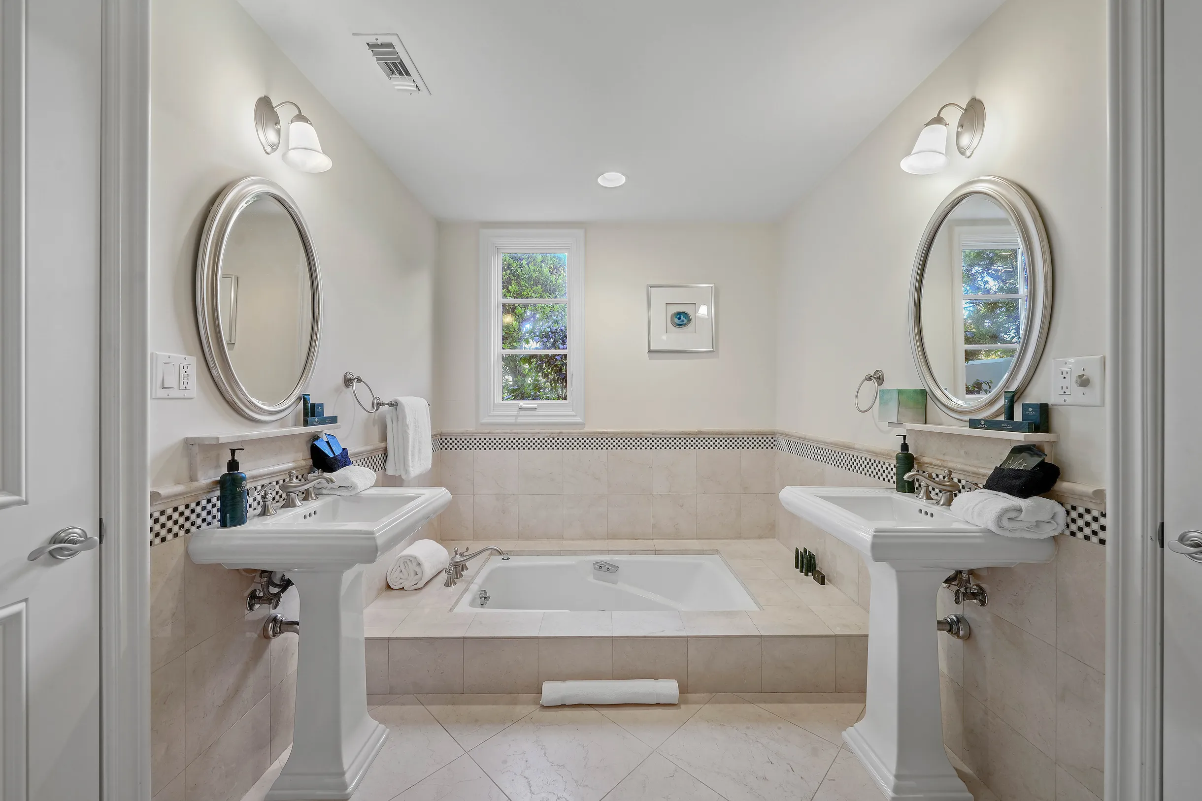 Wander Beverly Hills Splendore #17