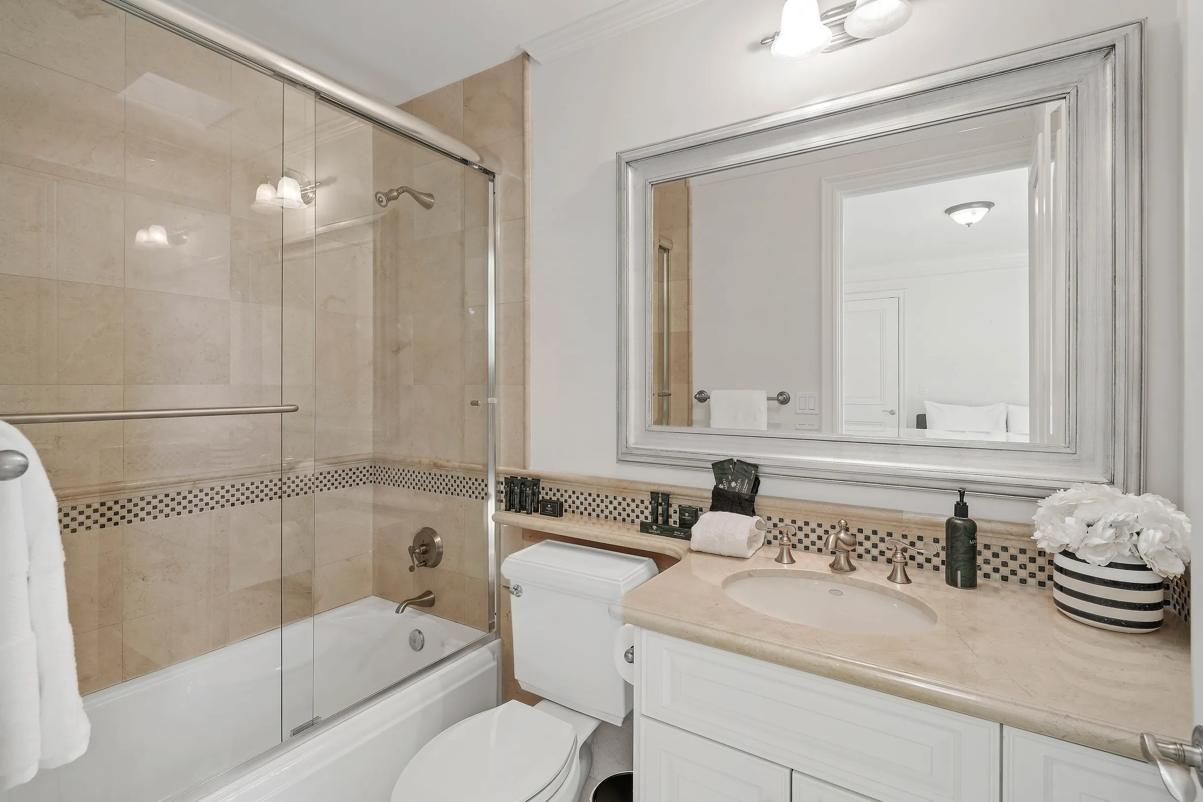 Wander Beverly Hills Splendore #22